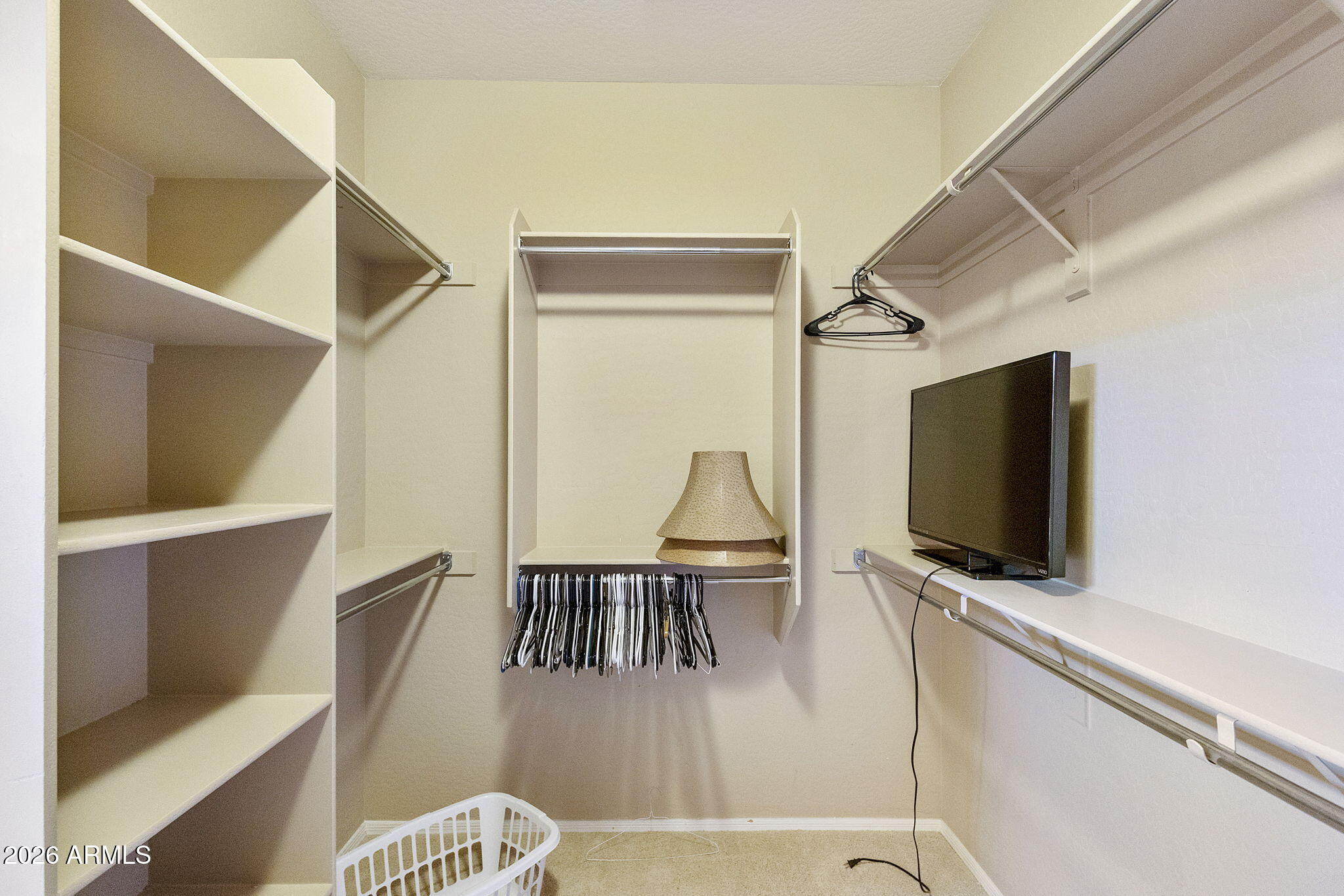 CORTE BELLA COUNTRY CLUB UNIT L SANTA CATARINA - Residential