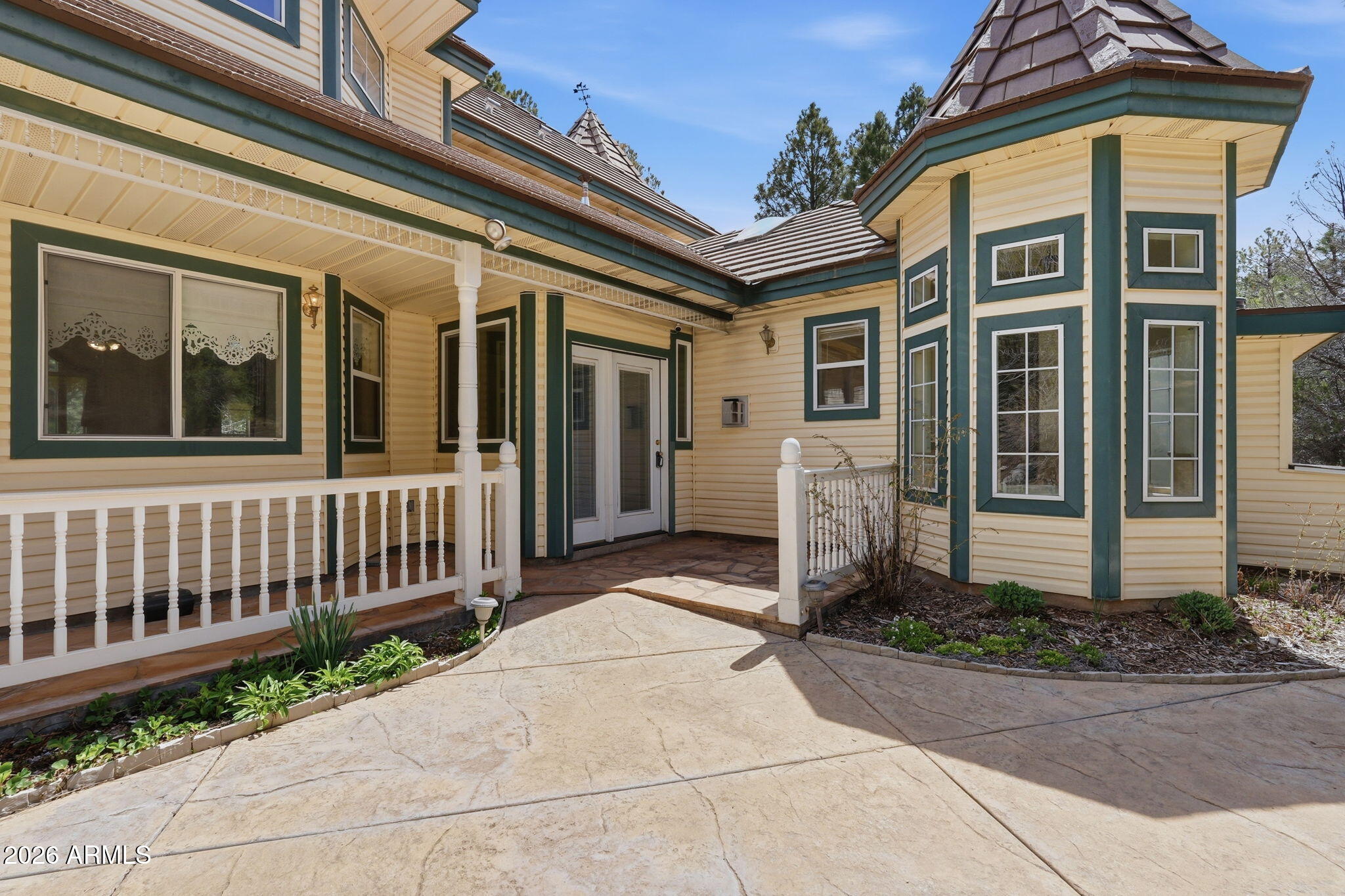 Metes and Bounds per Legal or Assessor Description. Available upon request. - Residential