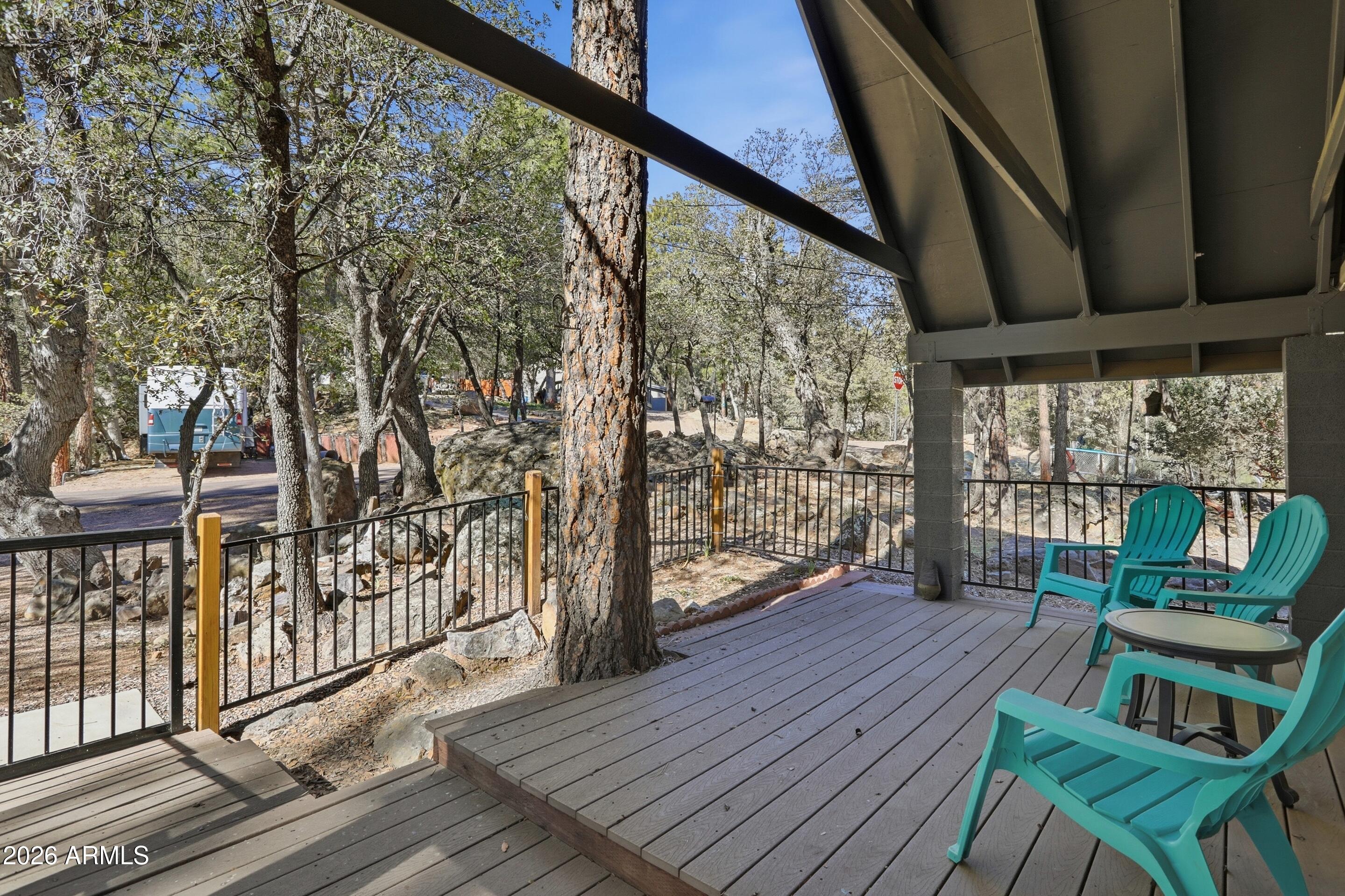 3747 N Mohawk Street