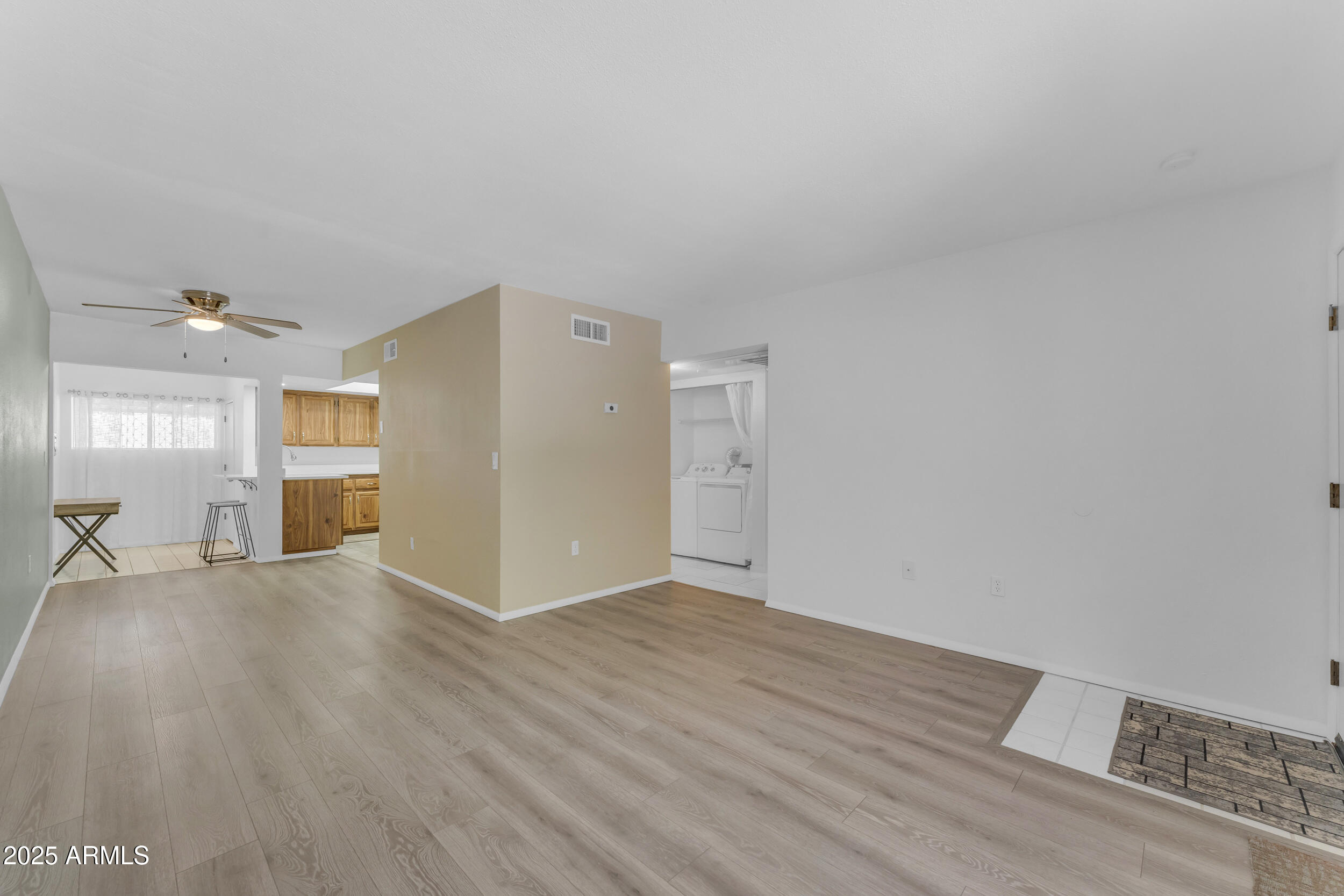 461 W HOLMES Avenue 180