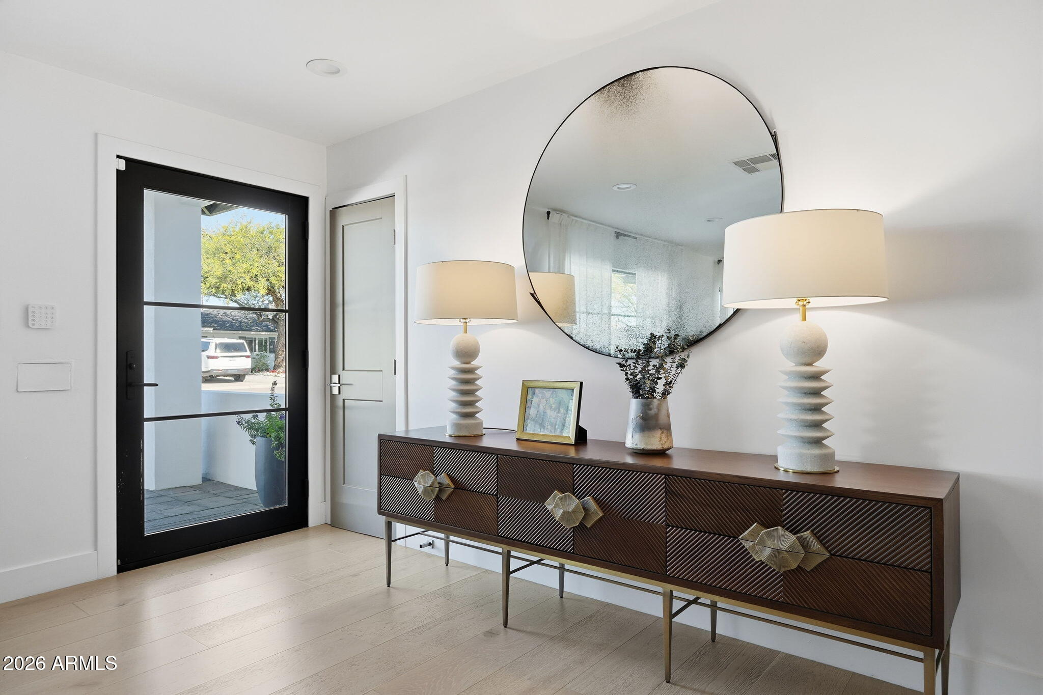 3901 E WELDON Avenue