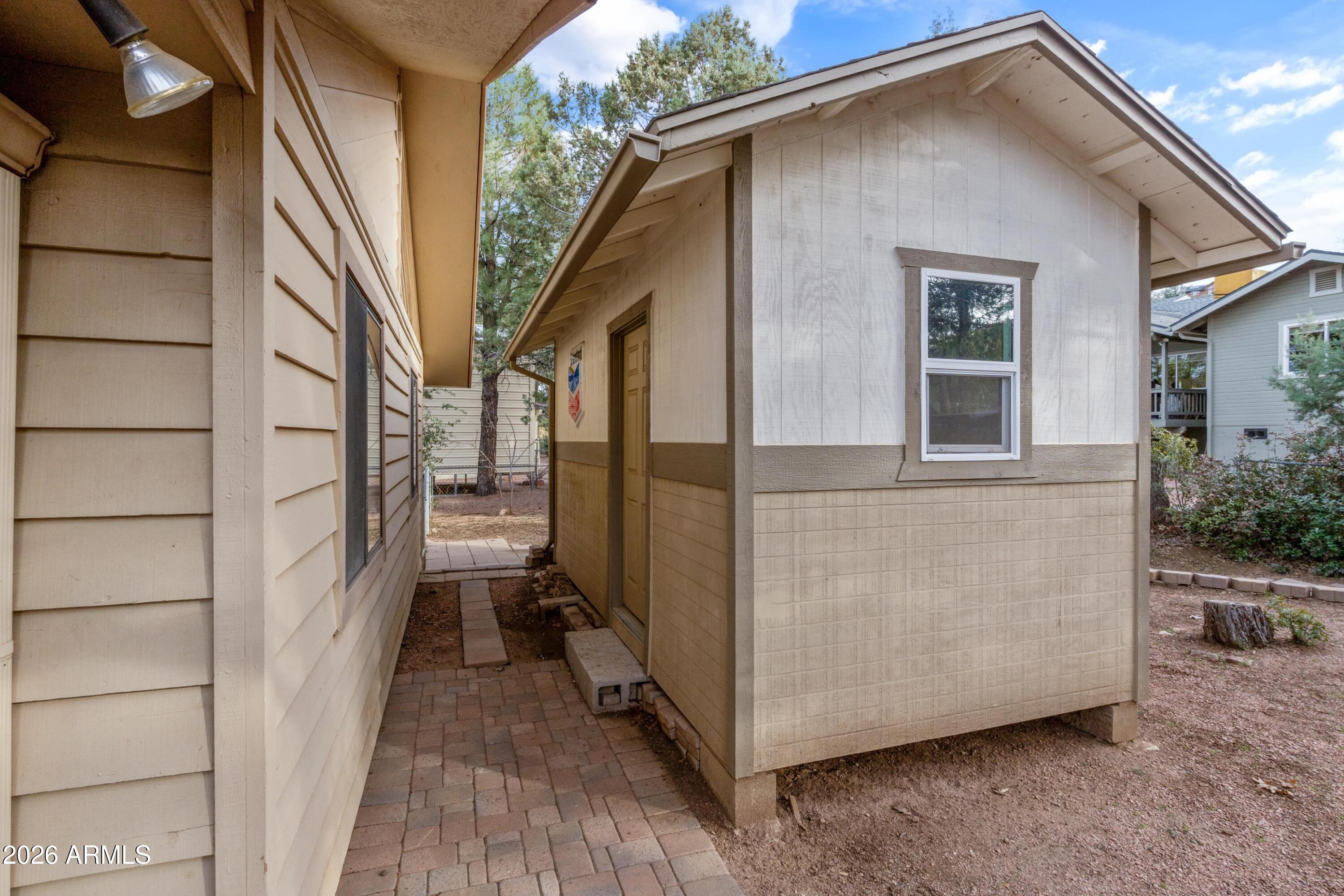 GOLDEN FRONTIER UNIT 2 - Residential