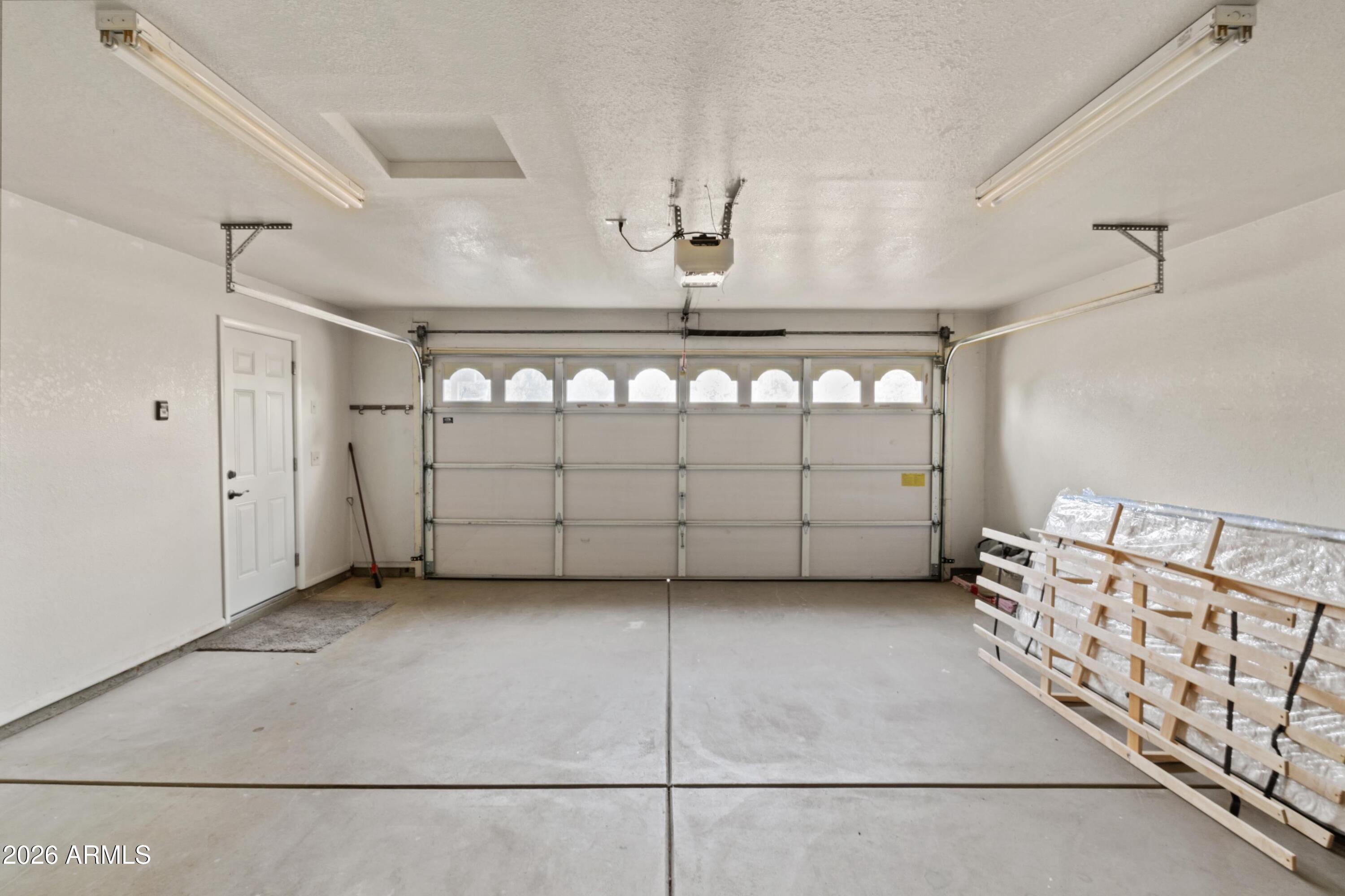 GOLDEN FRONTIER UNIT 2 - Residential