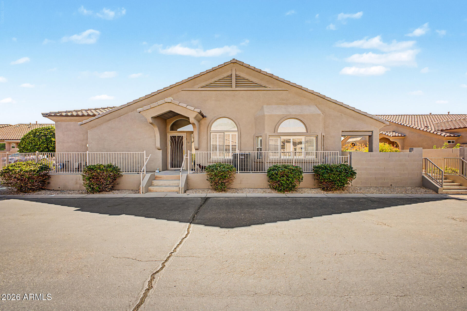 4202 E BROADWAY Road 16