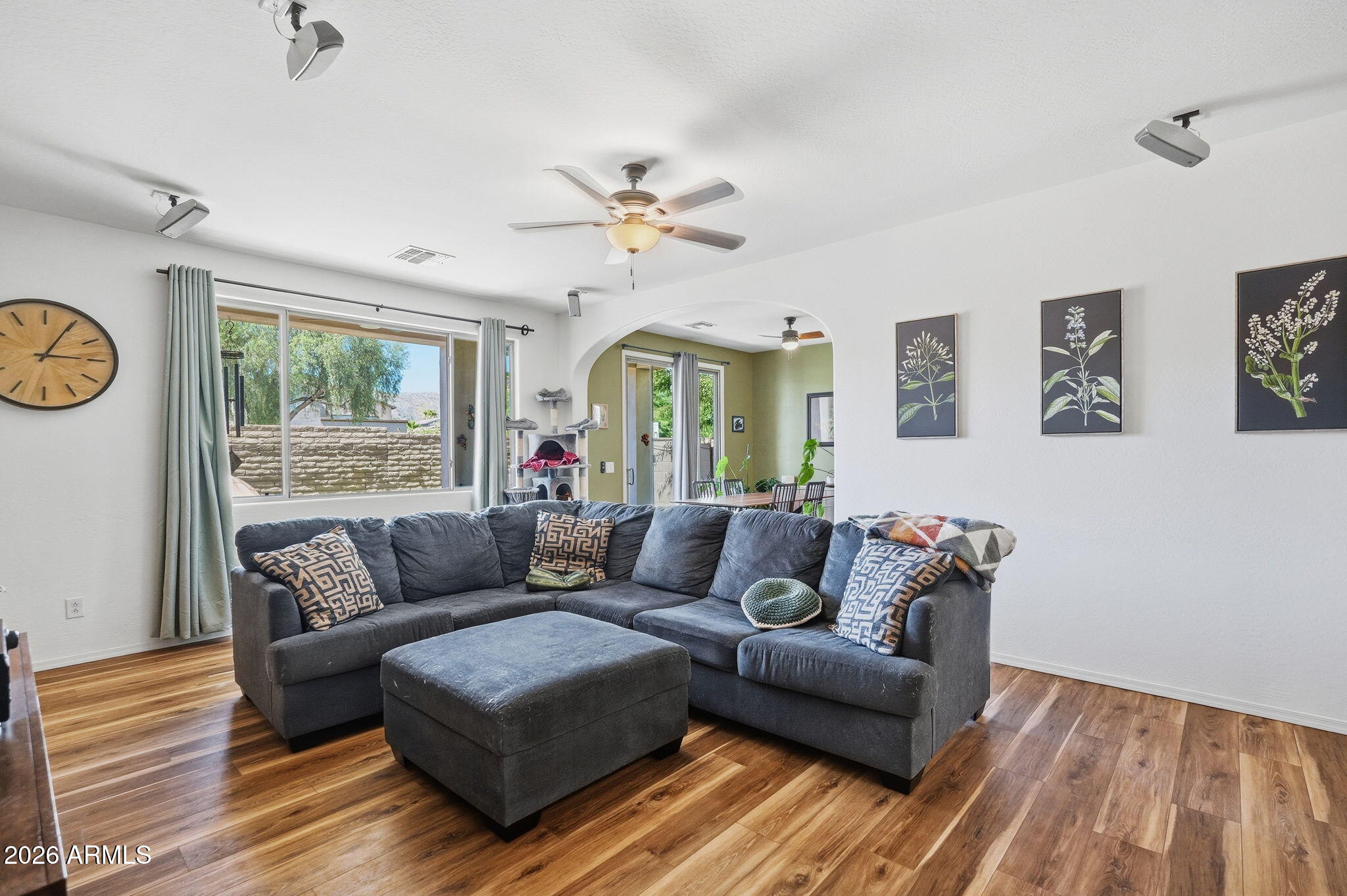 1664 W SATINWOOD Drive