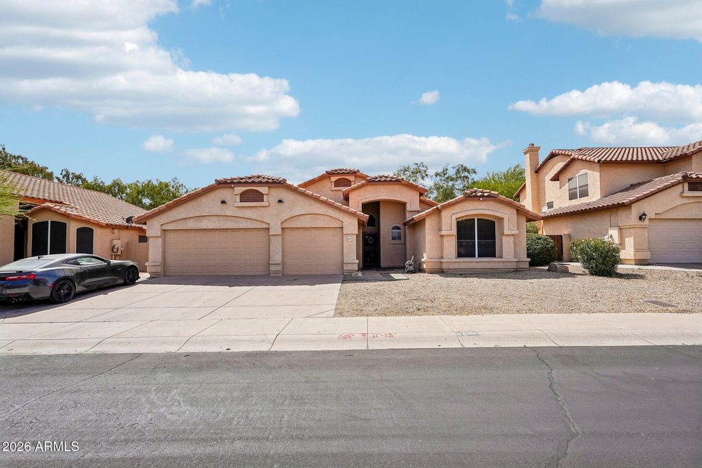 Photo of 10312 N 58th Lane, Glendale, AZ 85302 (MLS # 7018471)