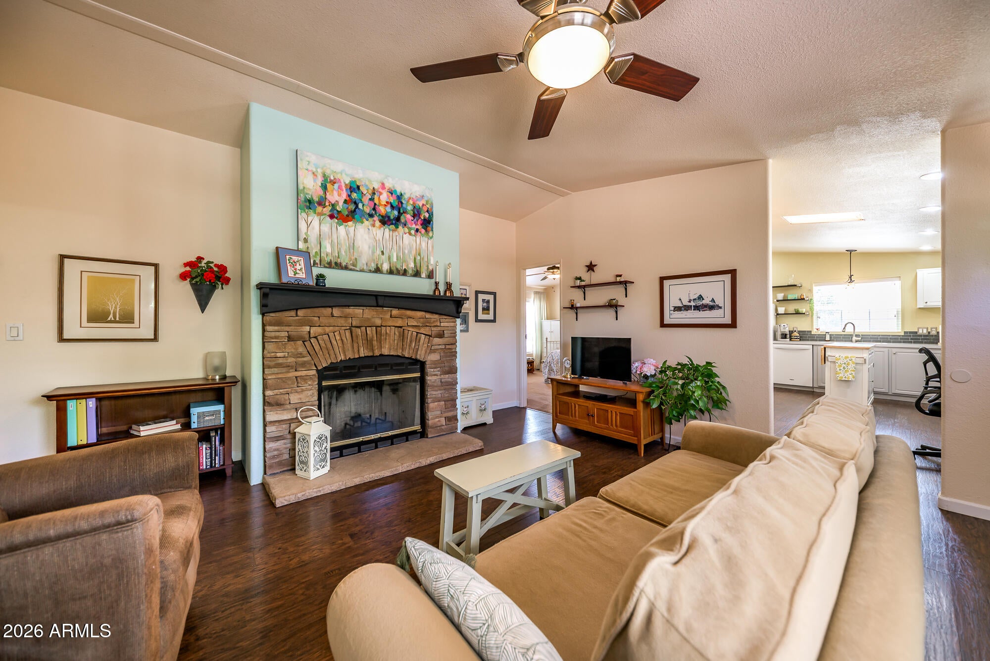 1750 W SHERRIE Drive