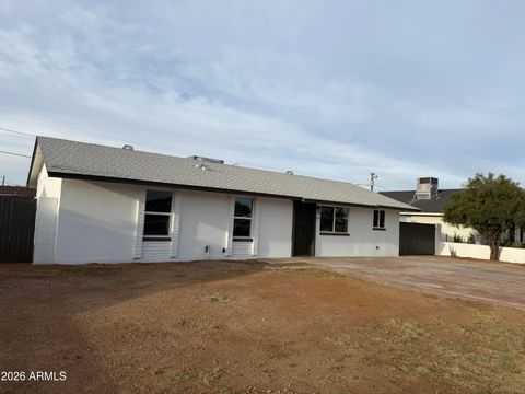 Photo of 1527 W Grovers Avenue, Phoenix, AZ 85023 (MLS # 7019435)