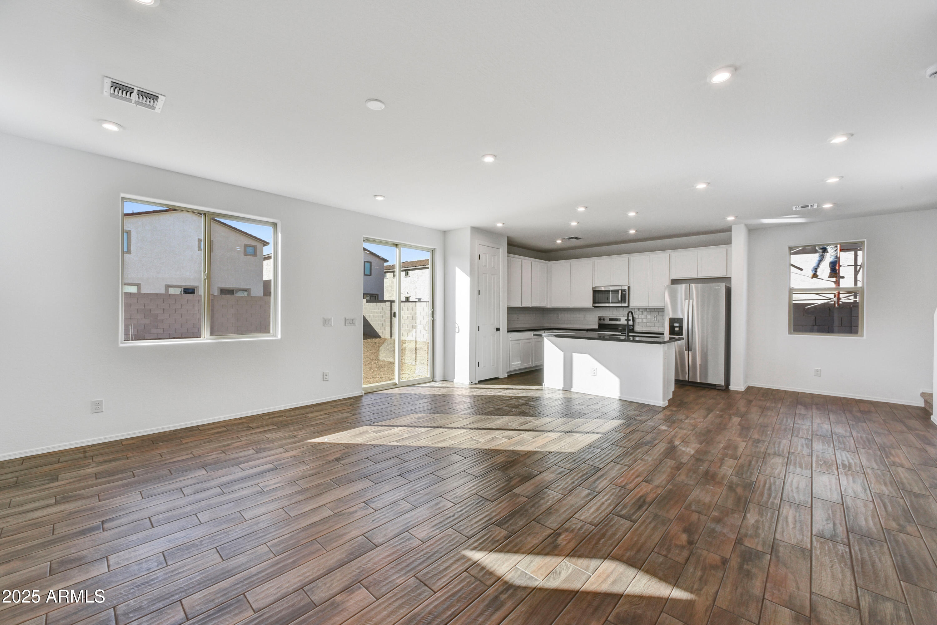 7423 W CAVALIER Drive