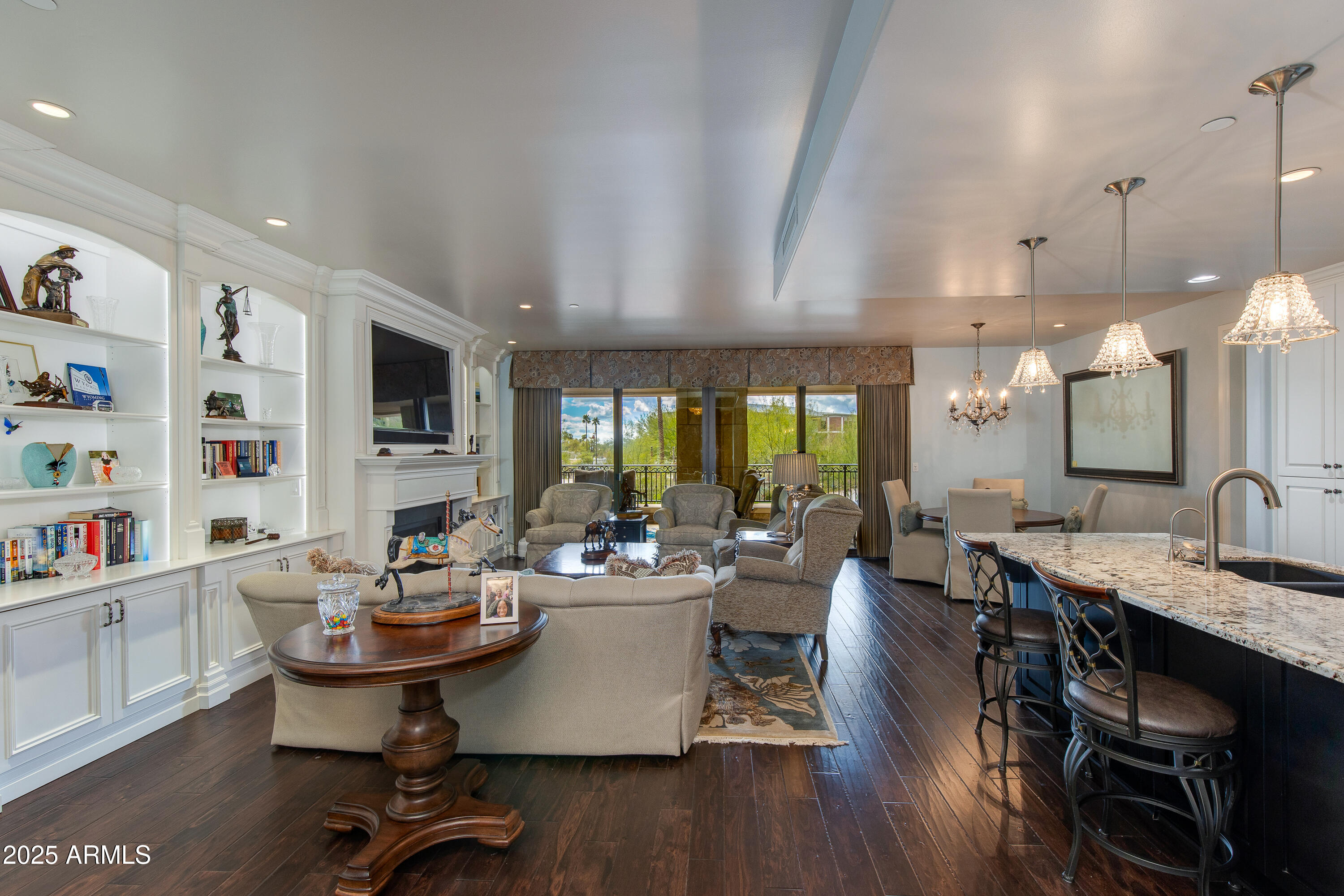 7181 E CAMELBACK Road 208