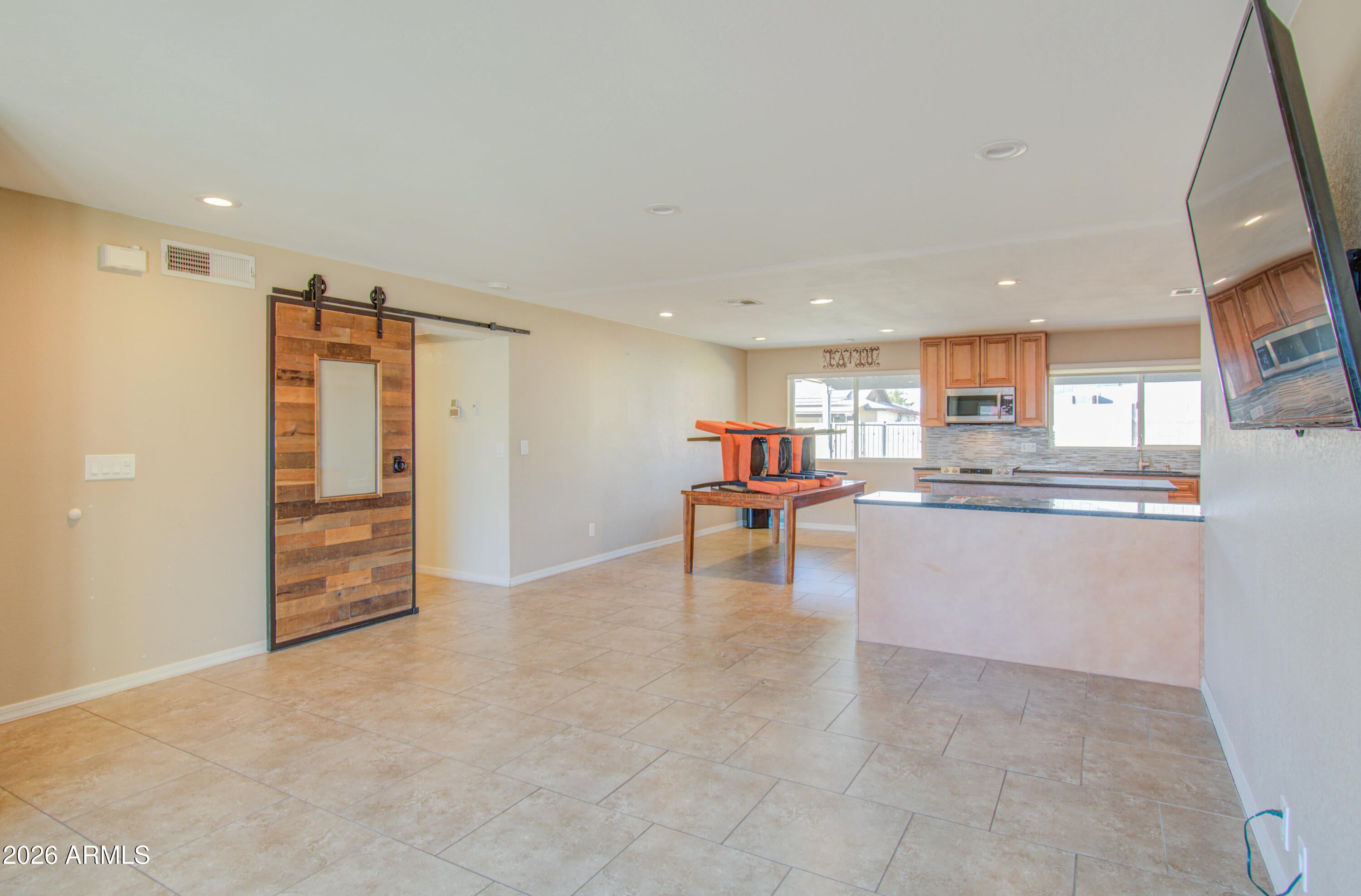 3202 W MCRAE Way