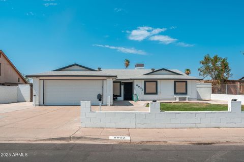 8902 W COLUMBUS Avenue Phoenix AZ 85037