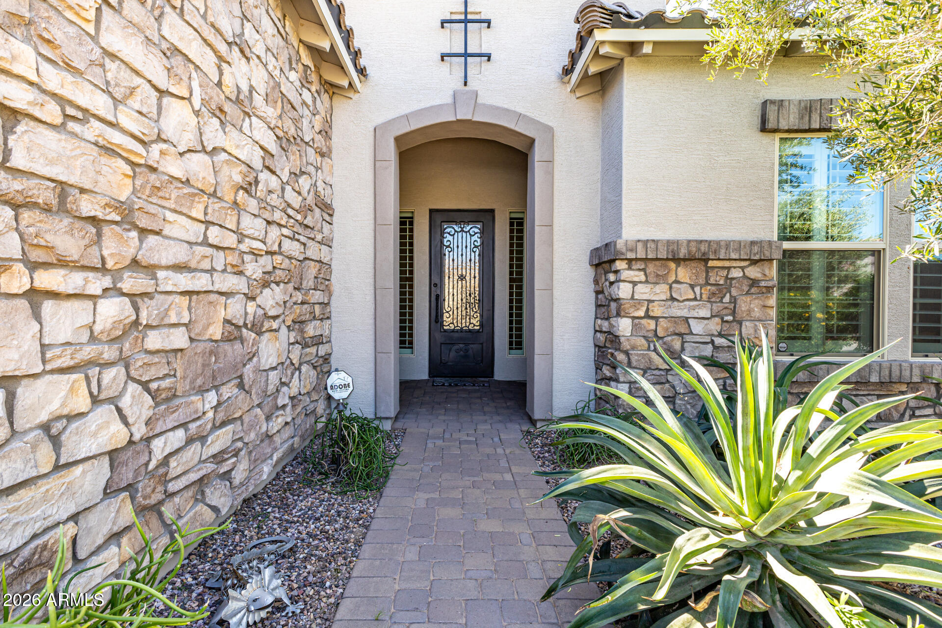 4075 E GRAND CANYON Drive