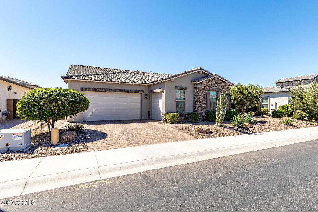 Photo of 4075 E Grand Canyon Drive, Chandler, AZ 85249 (MLS # 7004475)