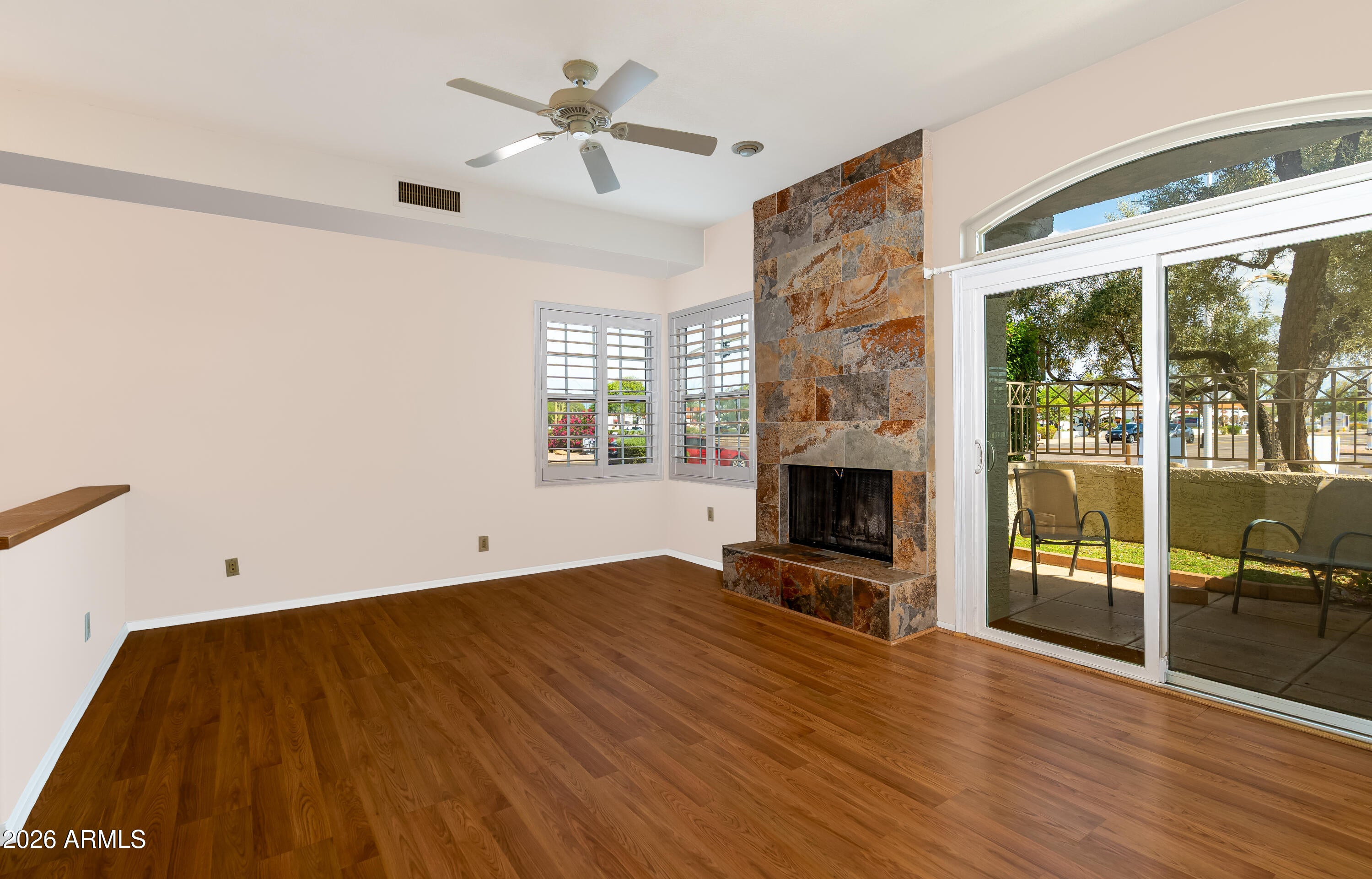 10019 E MOUNTAIN VIEW Road 1105