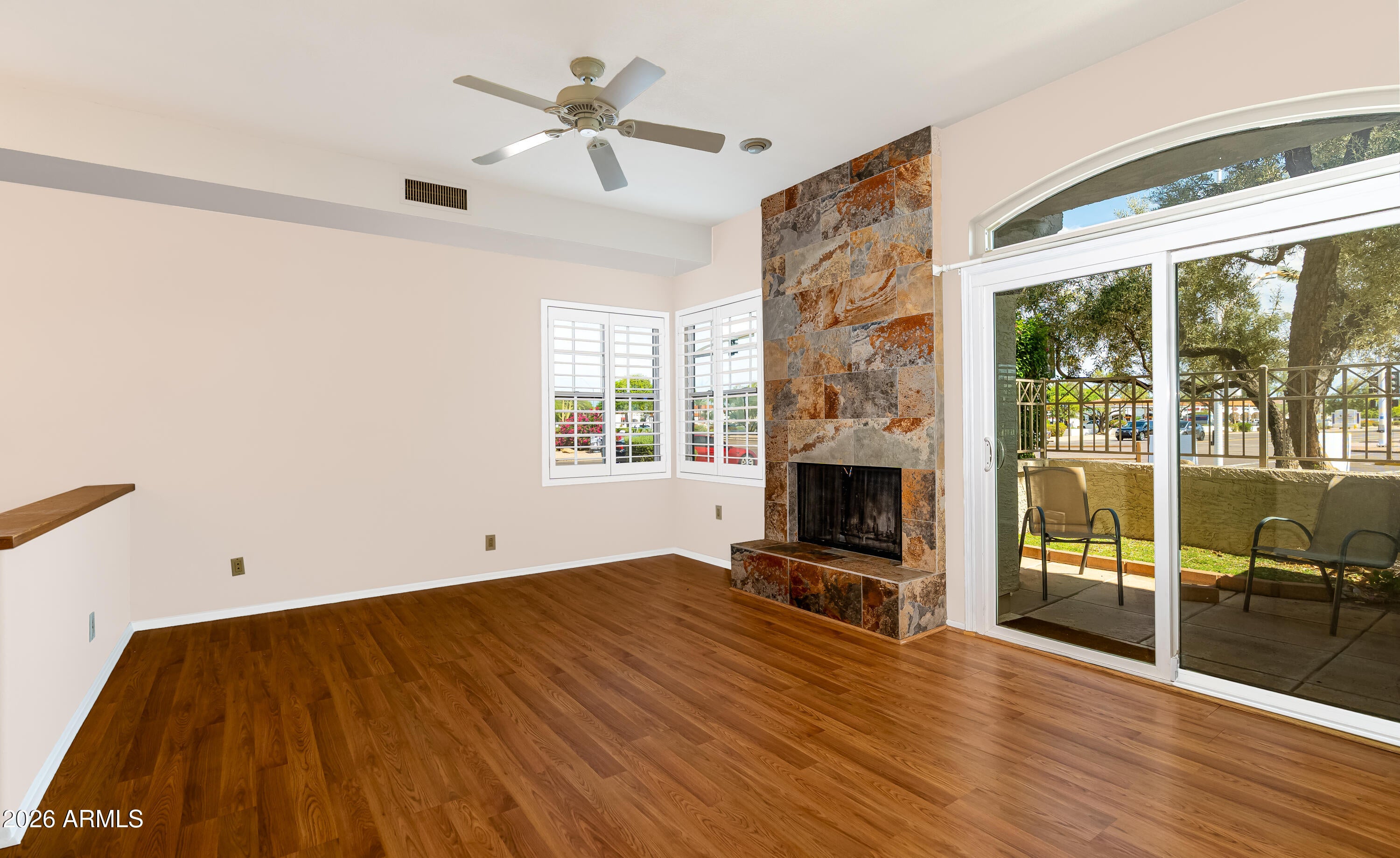 10019 E MOUNTAIN VIEW Road 1105