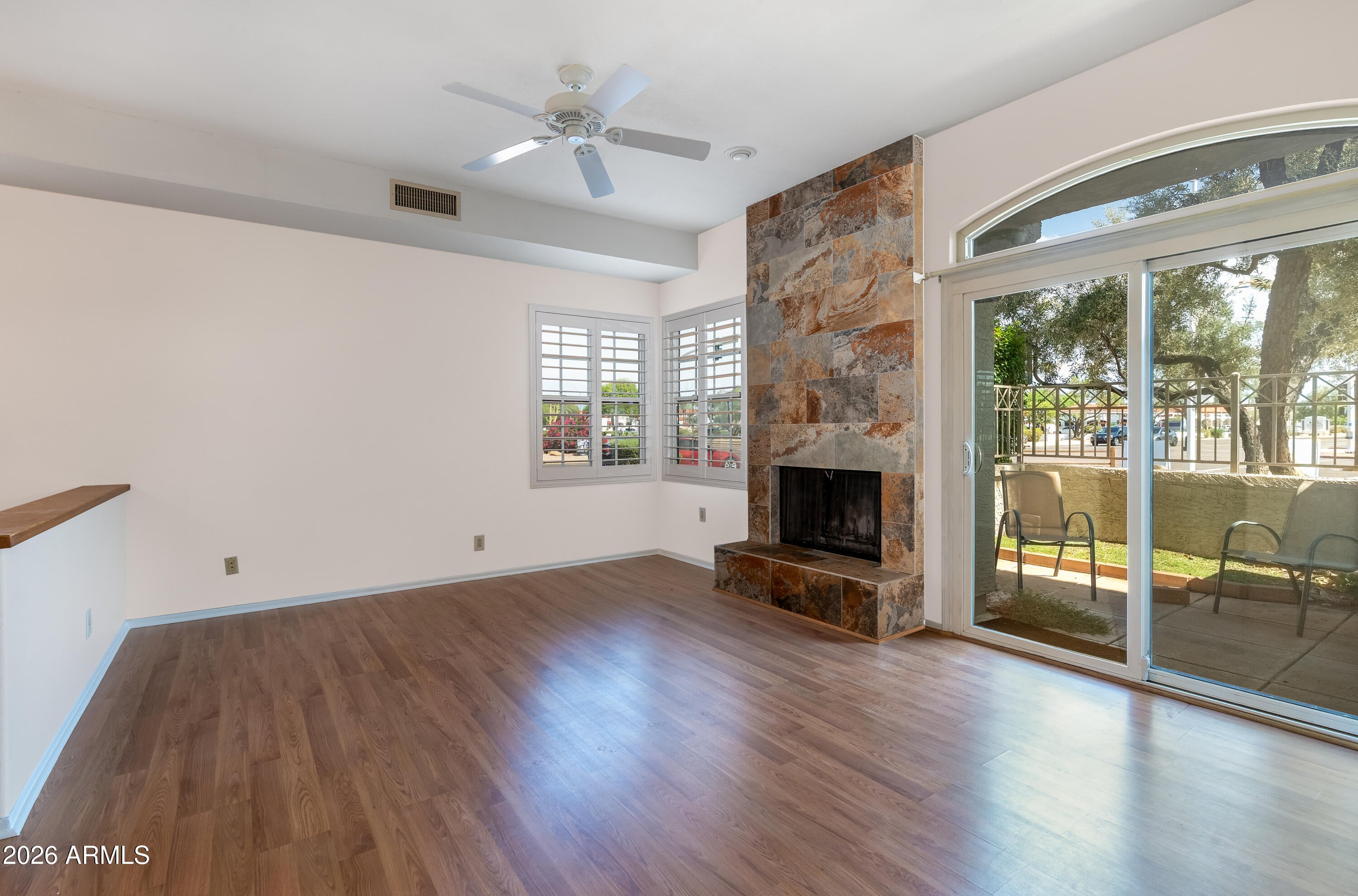 10019 E MOUNTAIN VIEW Road 1105