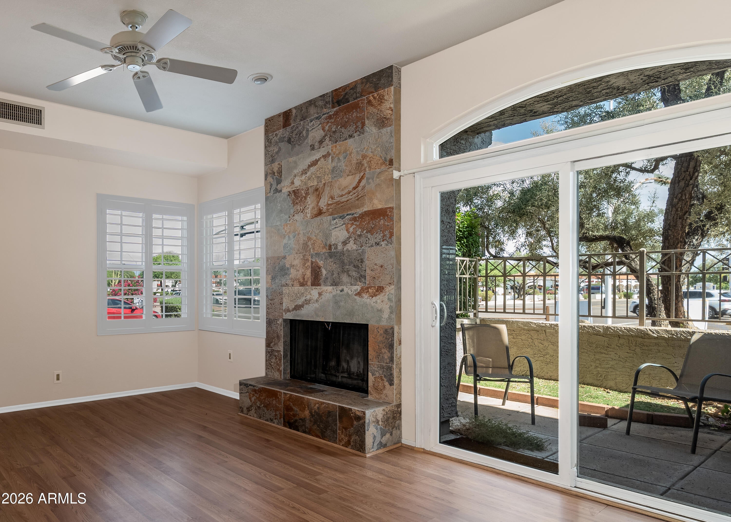 10019 E MOUNTAIN VIEW Road 1105