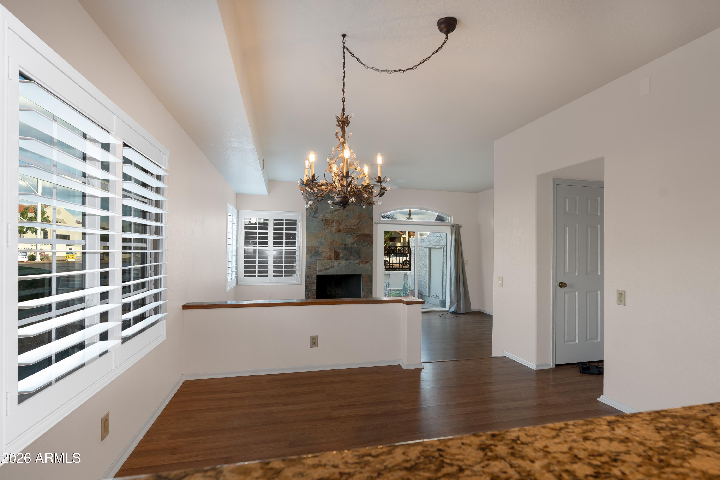 10019 E MOUNTAIN VIEW Road 1105