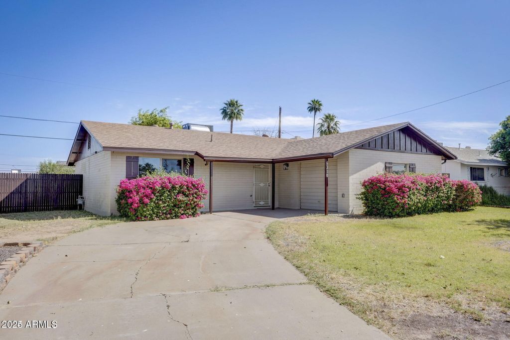 Photo of 6310 W Berridge Lane, Glendale, AZ 85301 (MLS # 6920455)