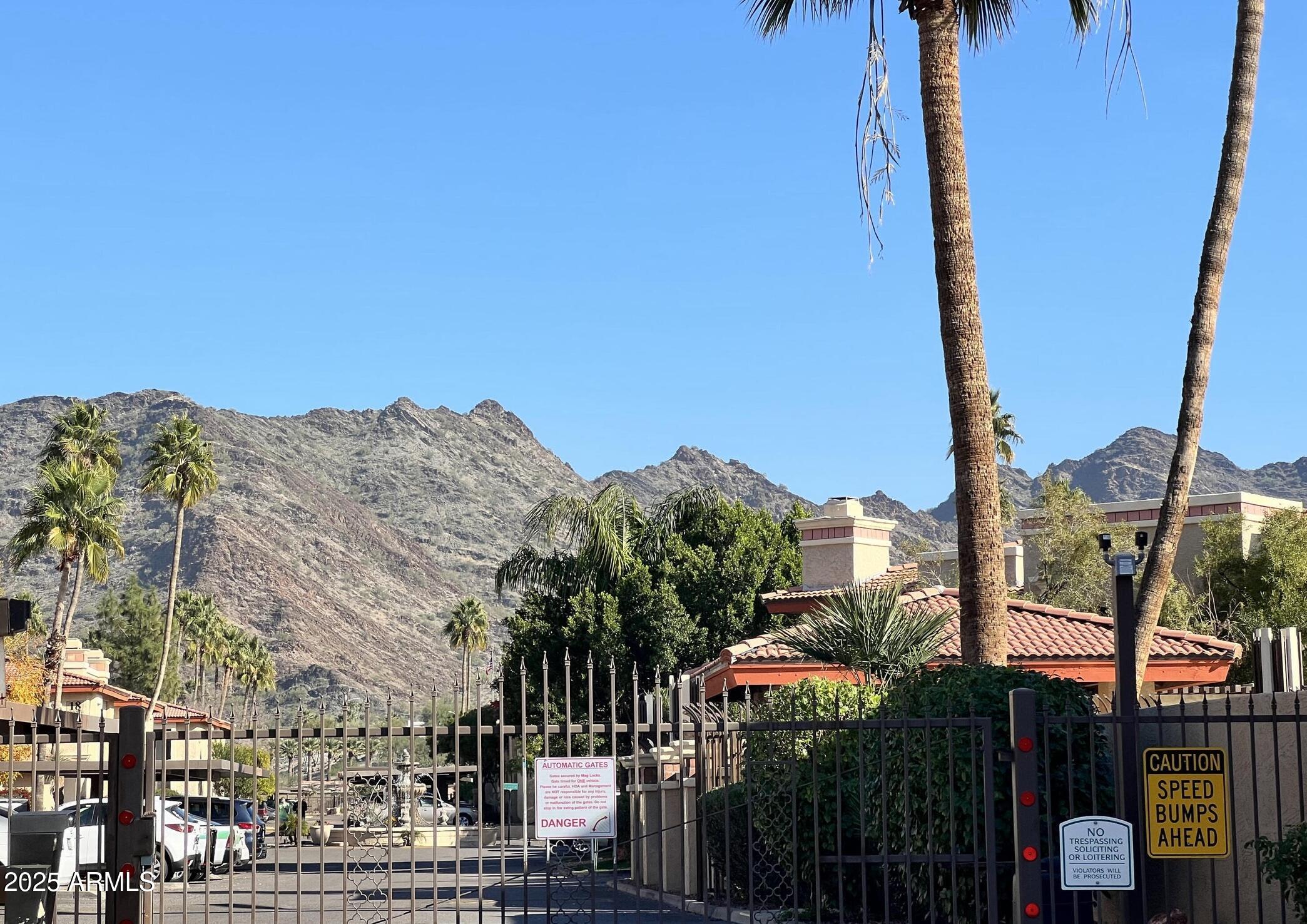 10410 N CAVE CREEK Road 1032