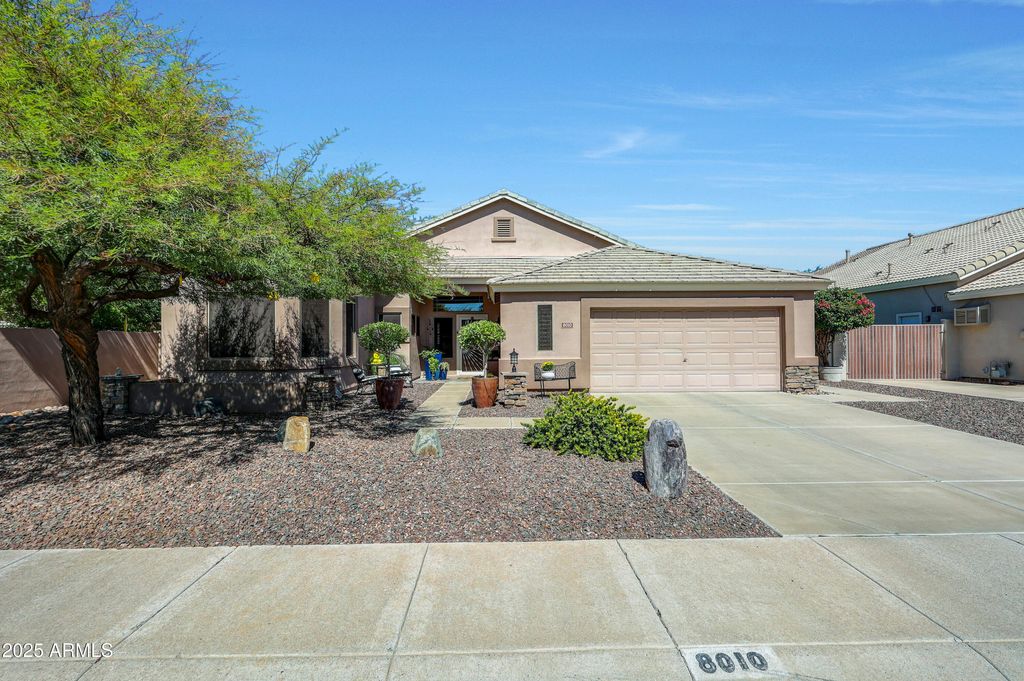 Photo of 8010 W Clara Lane, Peoria, AZ 85382 (MLS # 6927320)