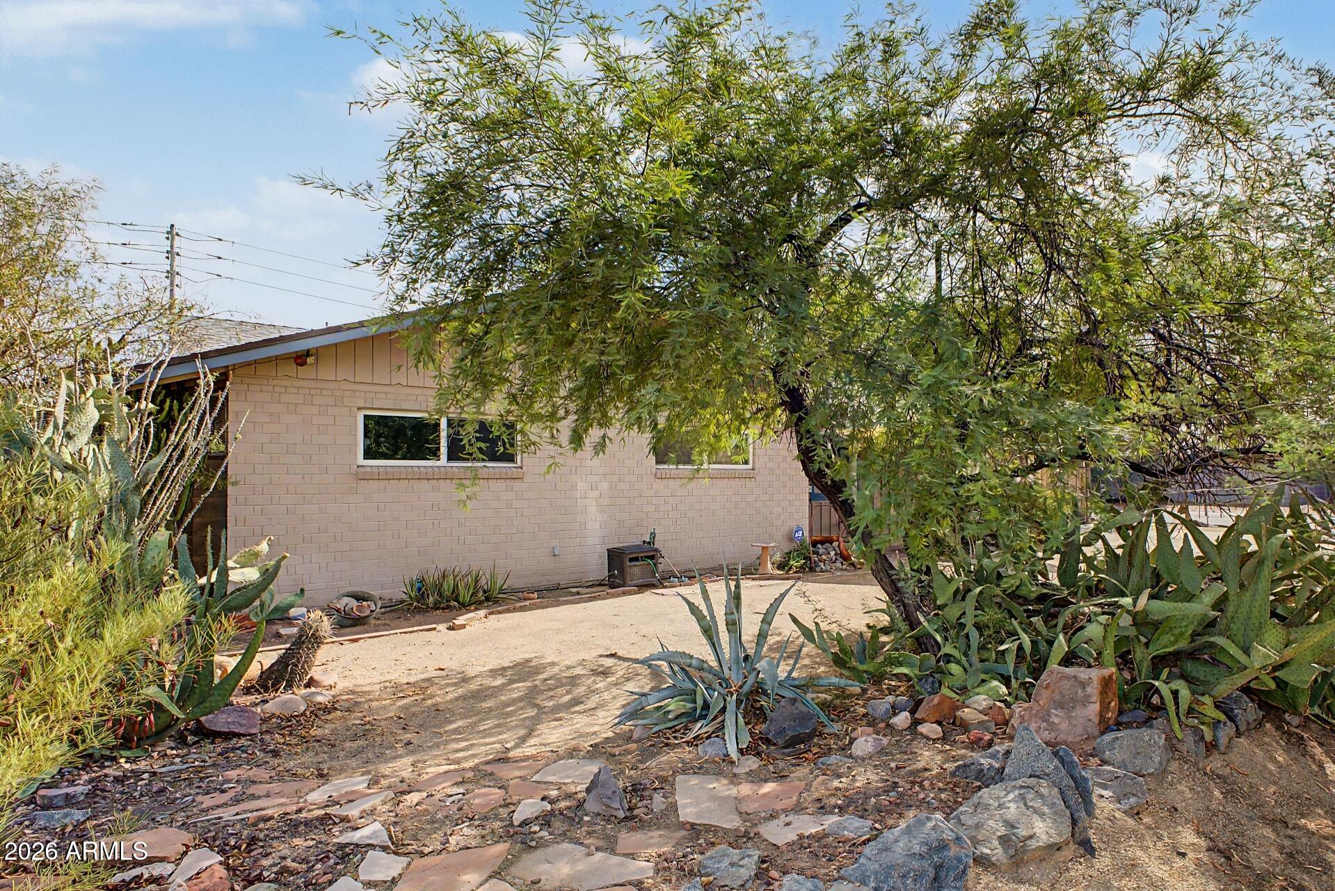 2245 W OSBORN Road