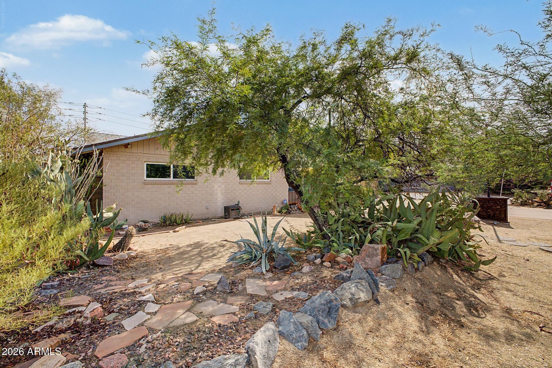 2245 W OSBORN Road