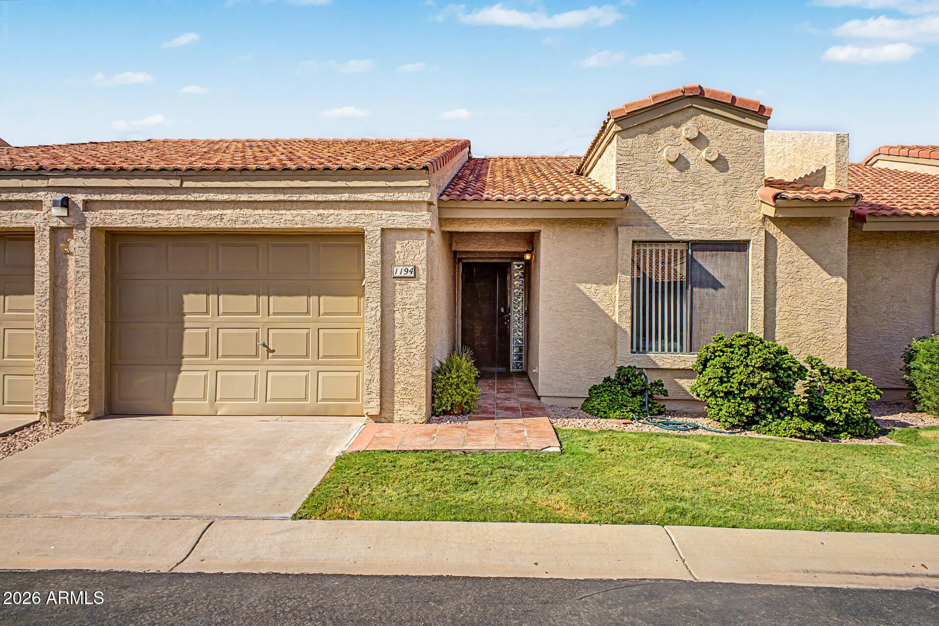 1021 S GREENFIELD Road 1194