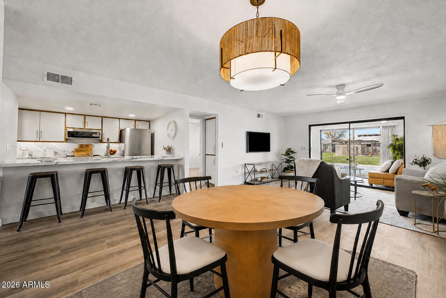 1021 S GREENFIELD Road 1194