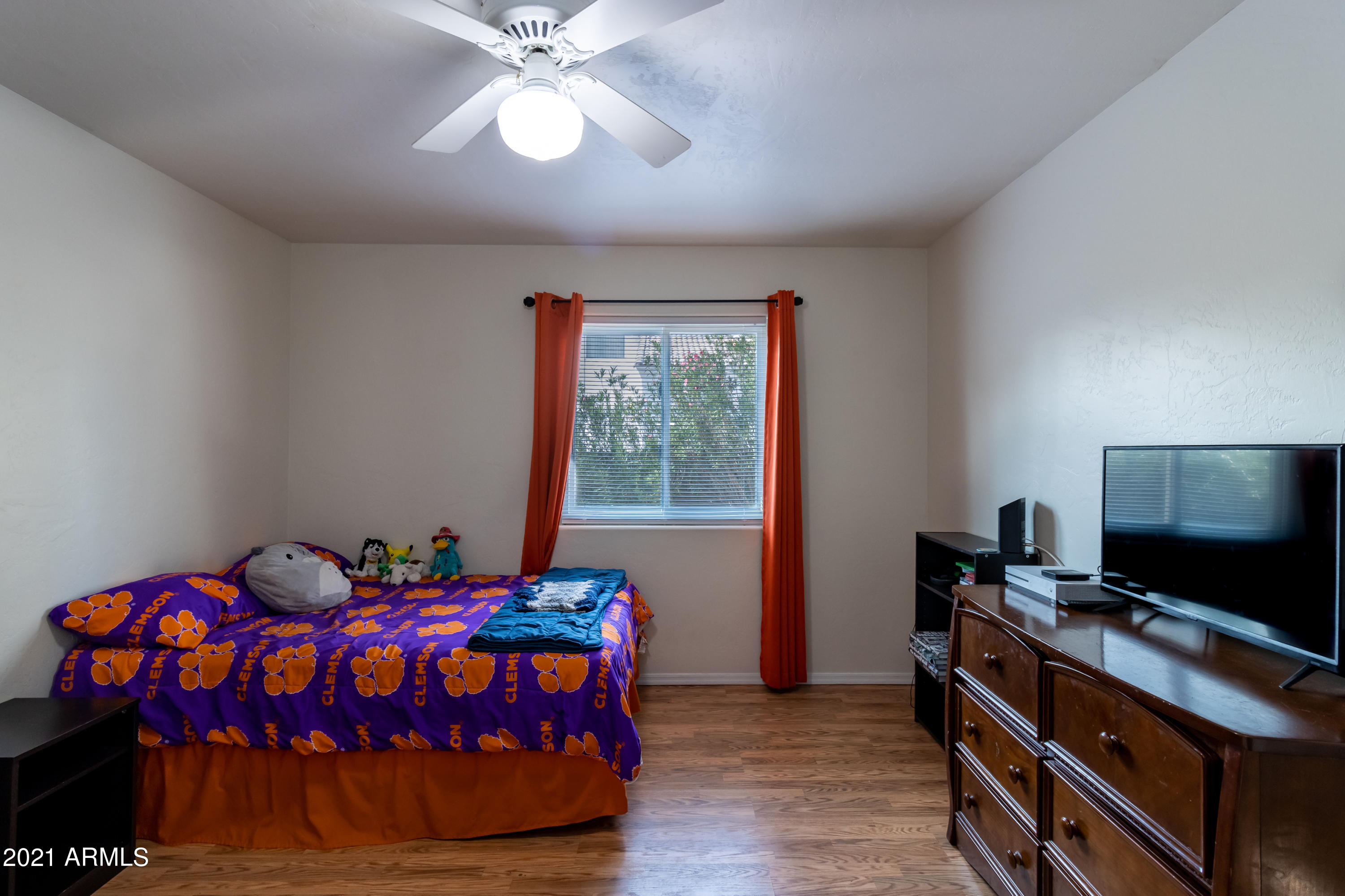 SUMMIT RIDGE - Residential