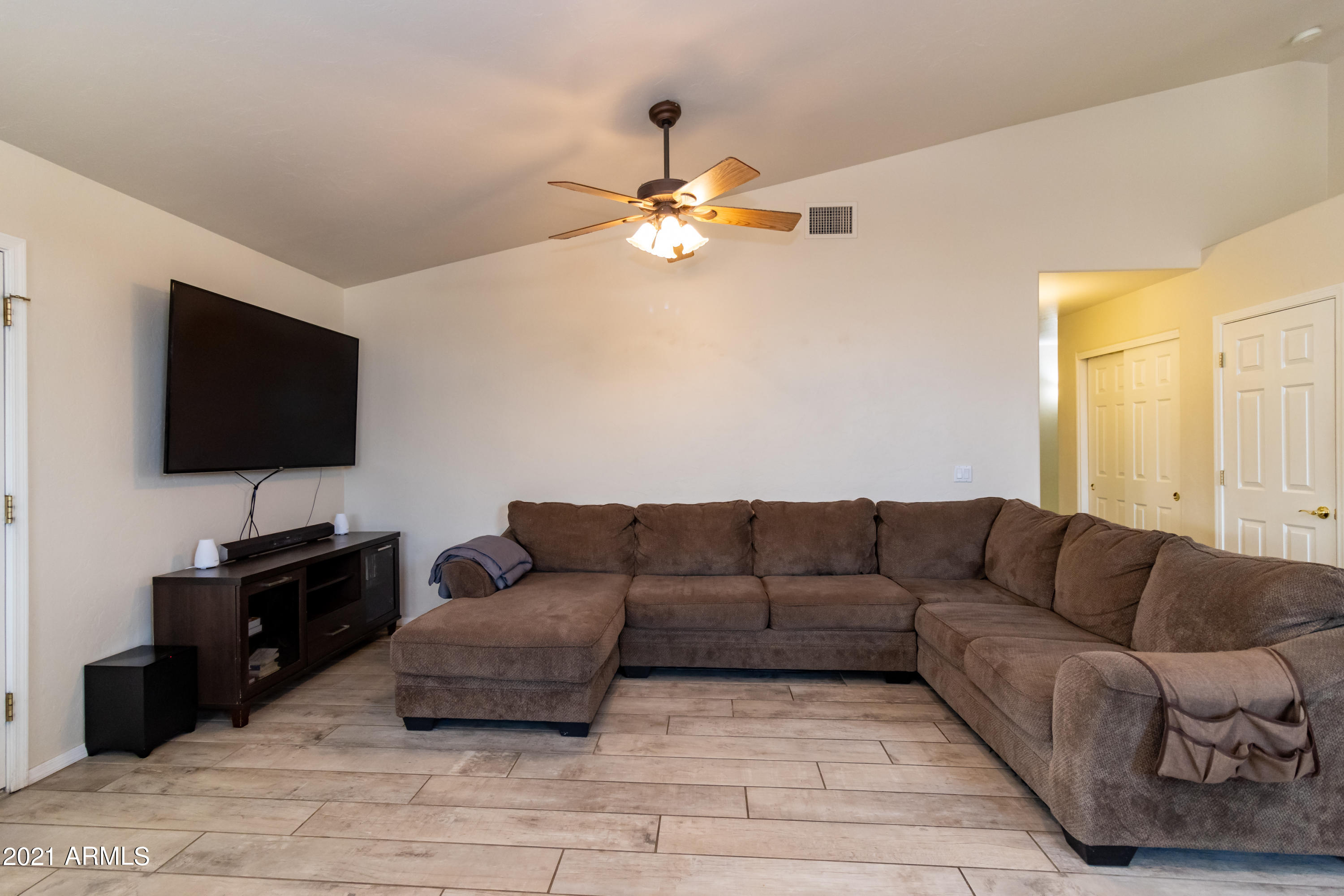 SUMMIT RIDGE - Residential