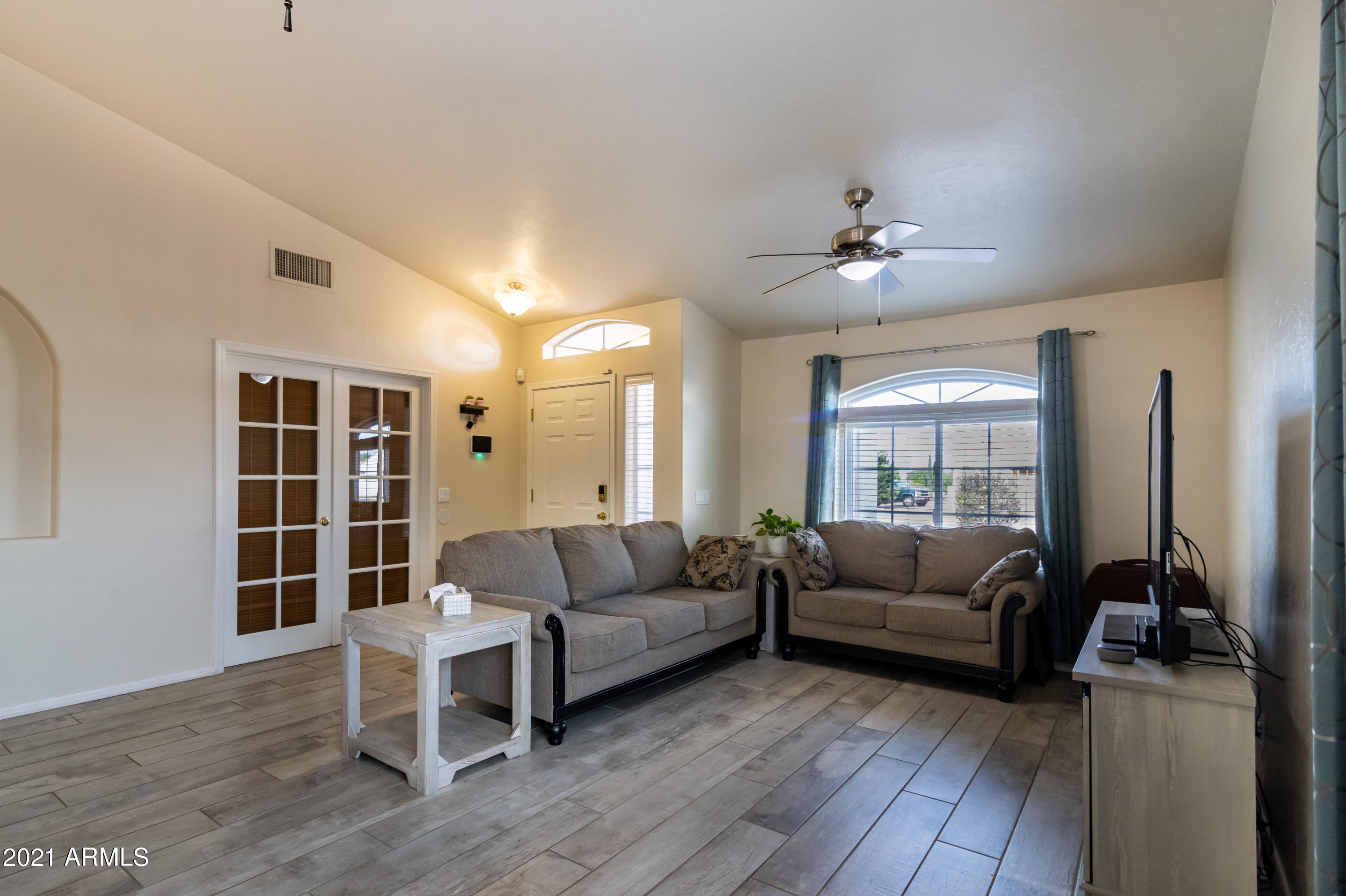 SUMMIT RIDGE - Residential