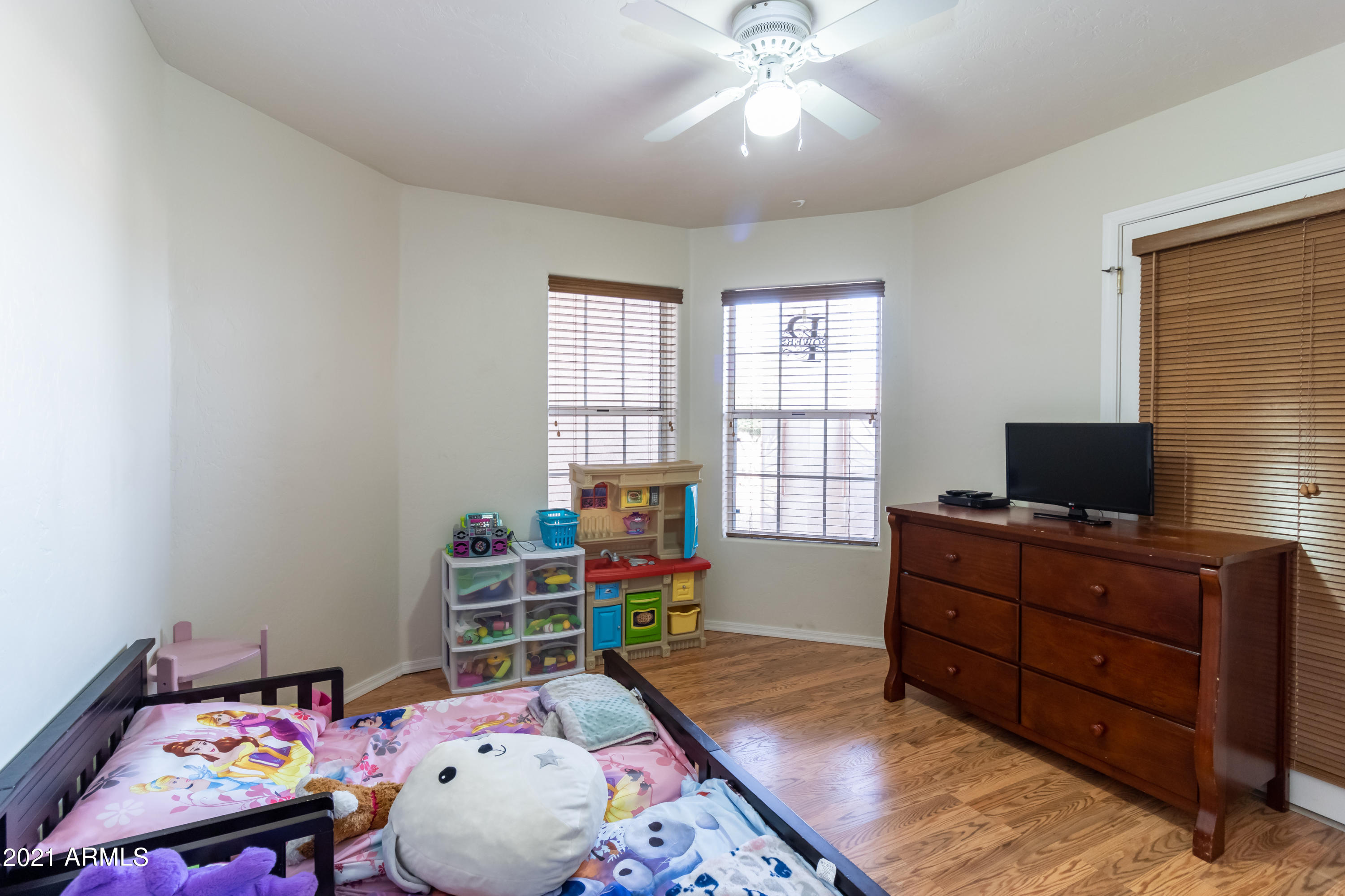 SUMMIT RIDGE - Residential