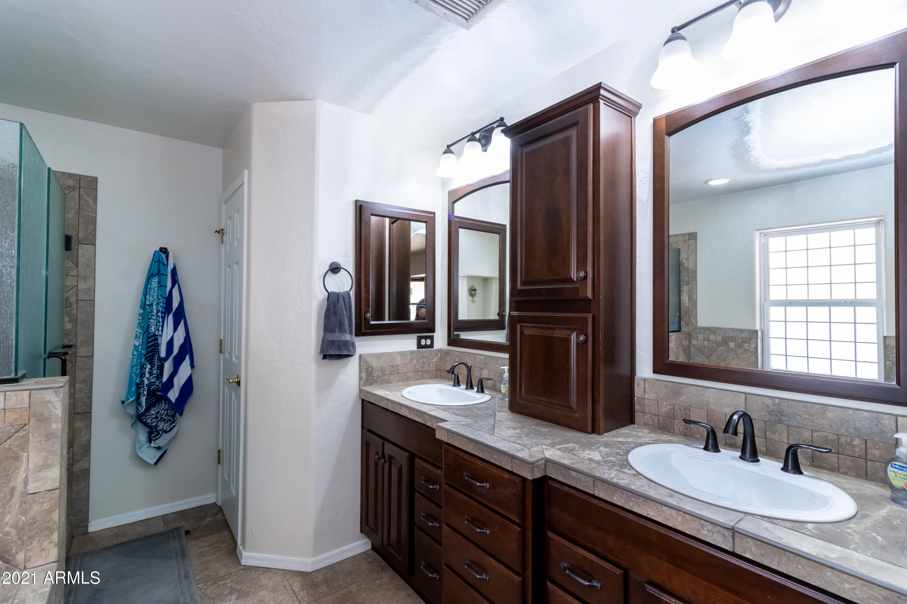SUMMIT RIDGE - Residential