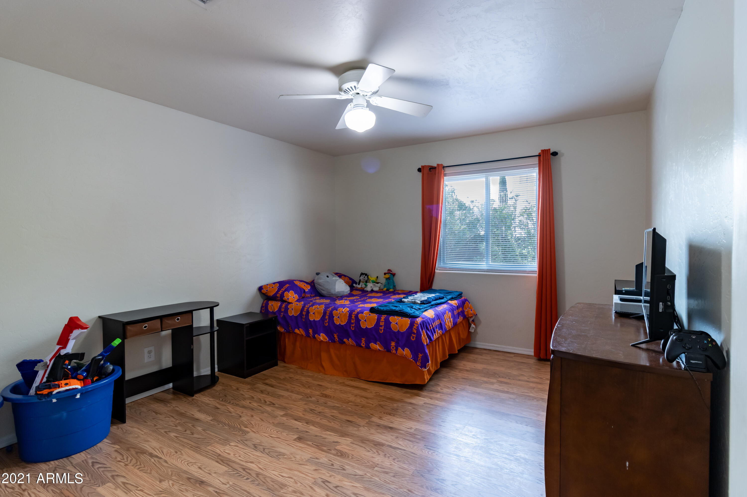 SUMMIT RIDGE - Residential