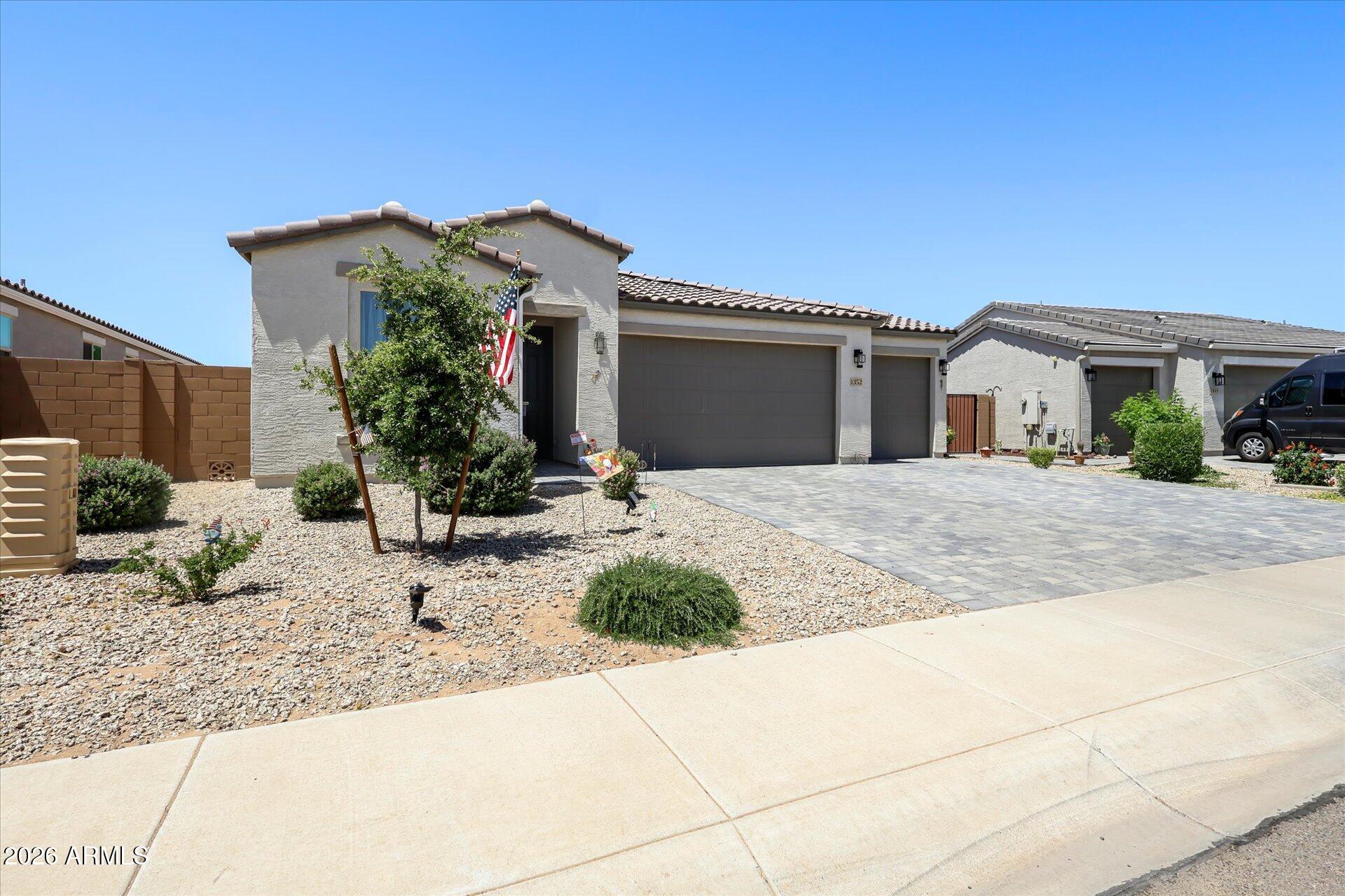 1352 N LARAT Lane
