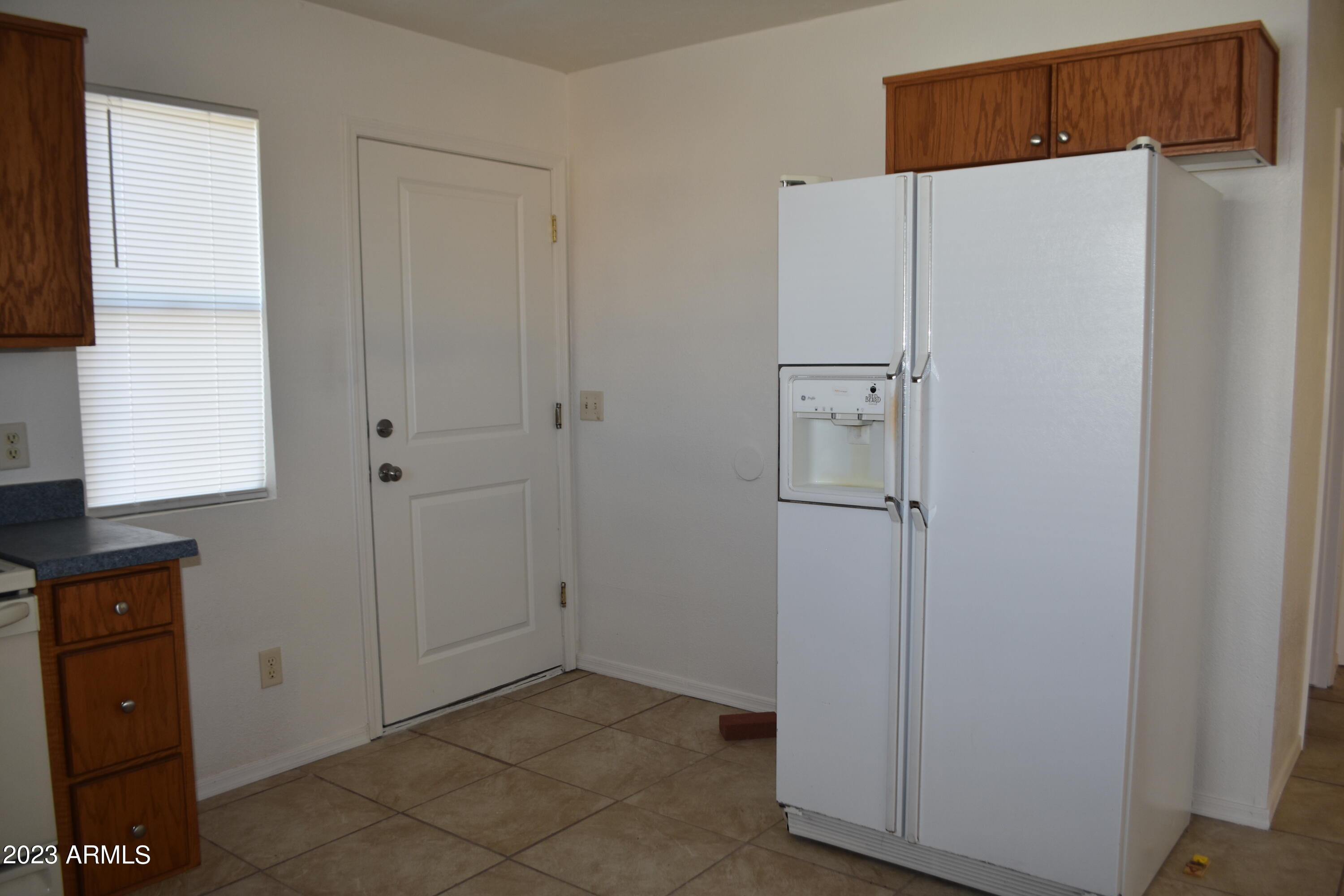 MIRACLE VALLEY 1 - Residential Lease