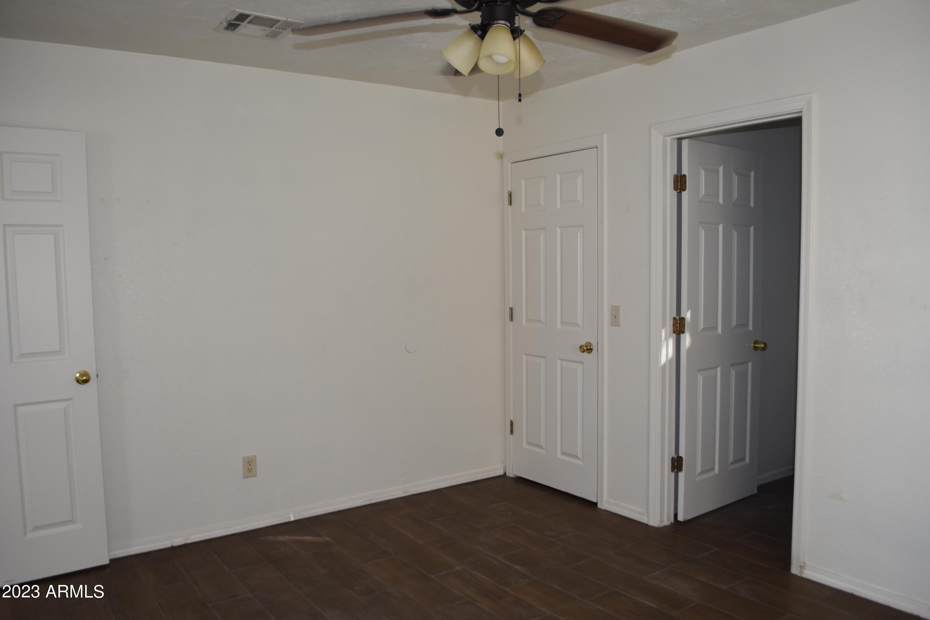 MIRACLE VALLEY 1 - Residential Lease