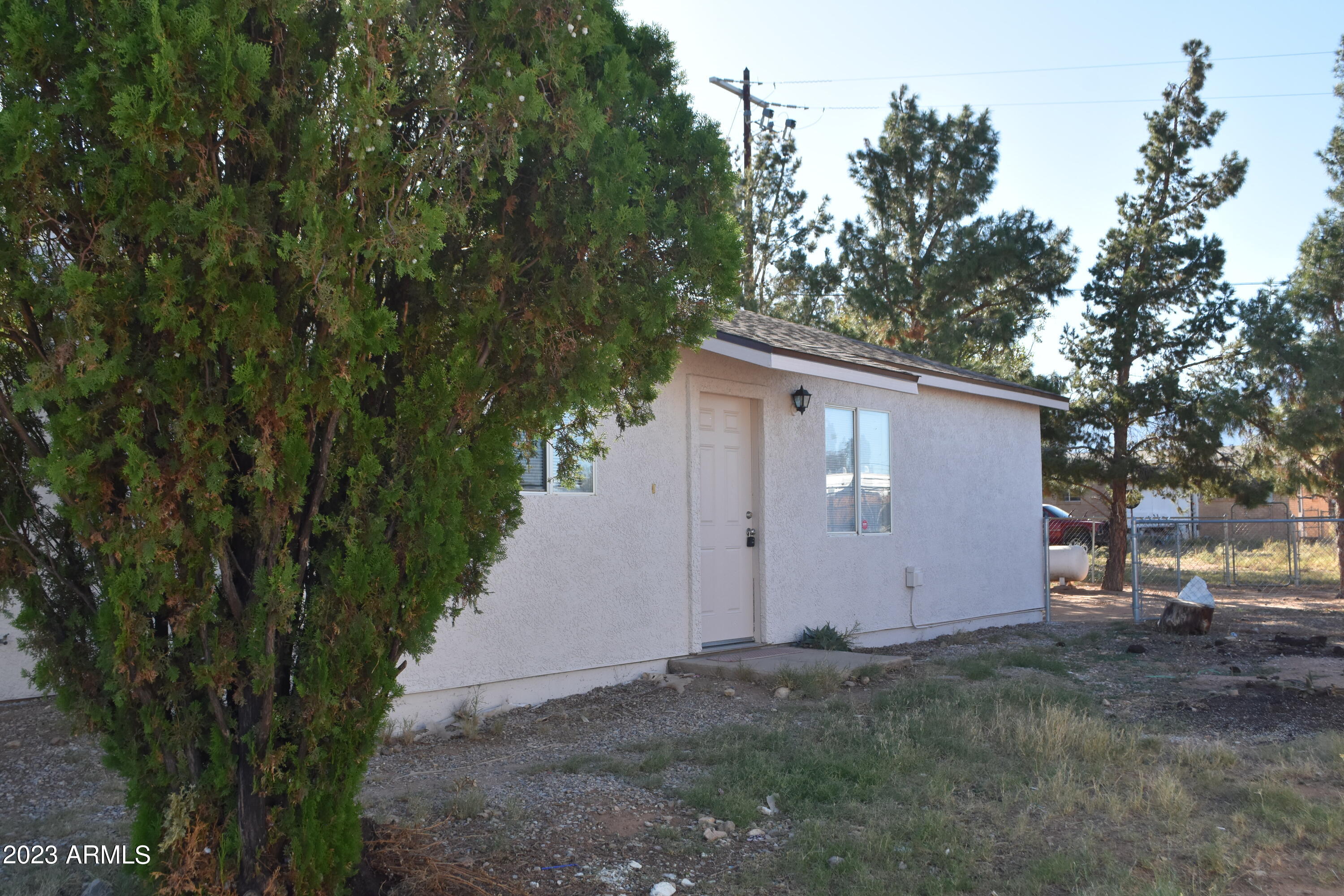 MIRACLE VALLEY 1 - Residential Lease