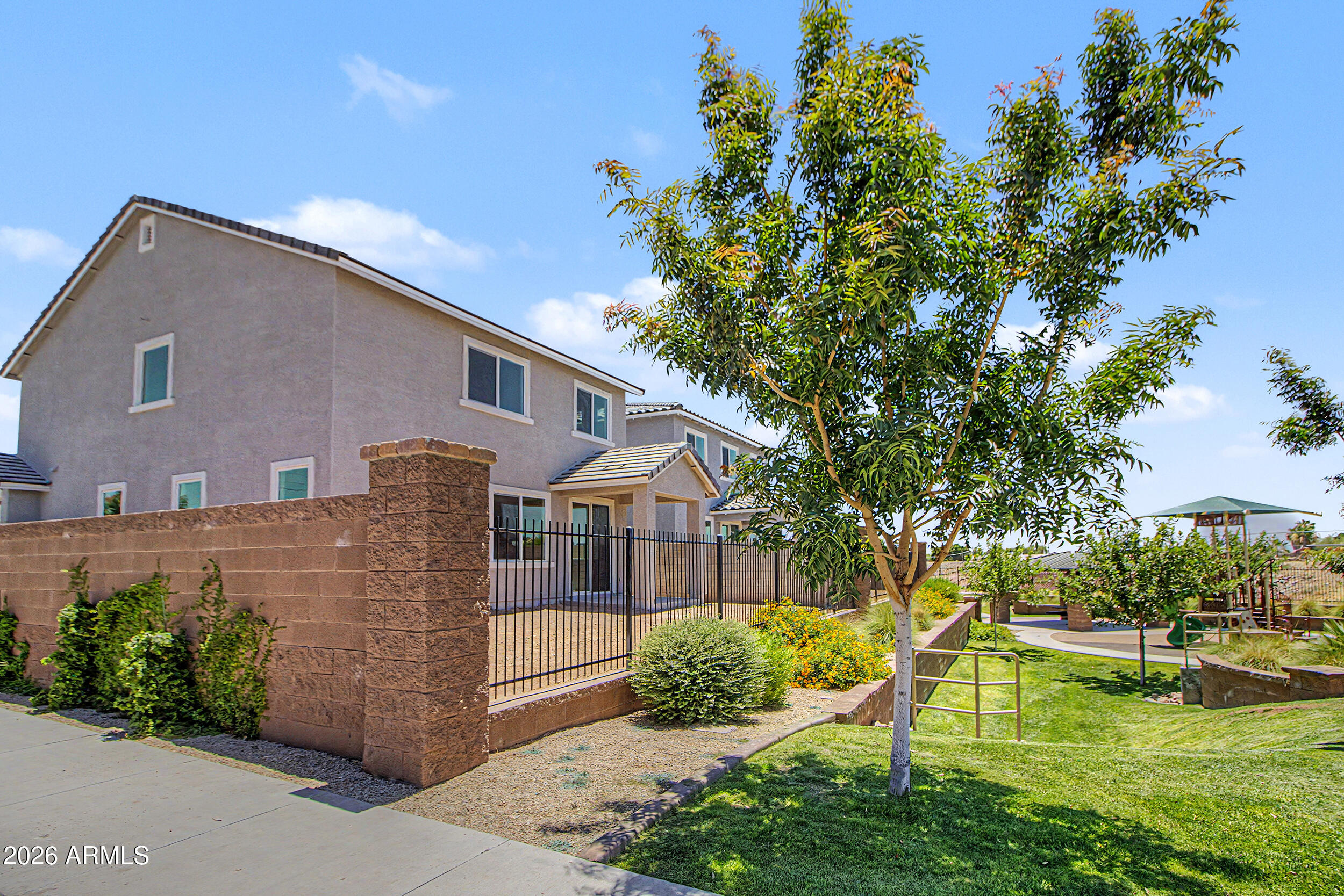 648 S DEL RANCHO Circle