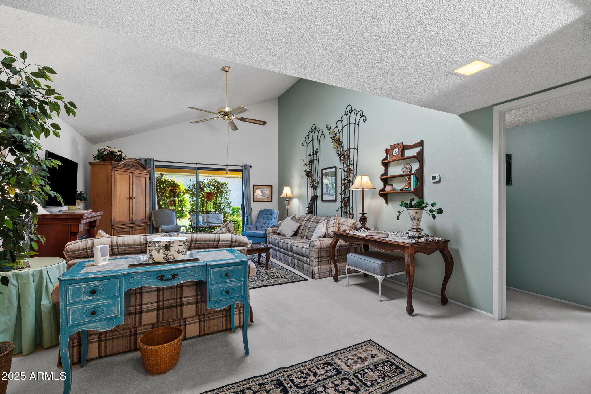 212 LEISURE WORLD --