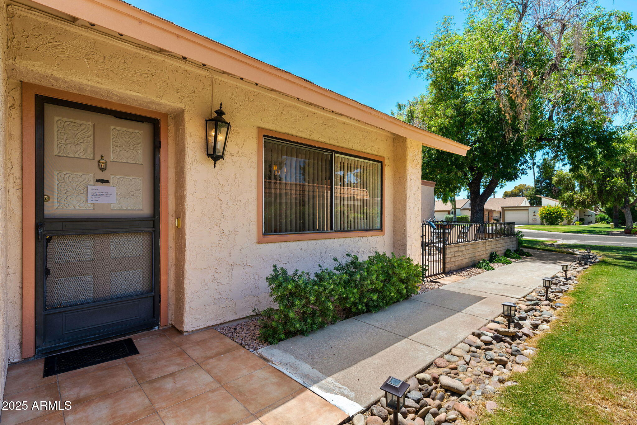 212 LEISURE WORLD --