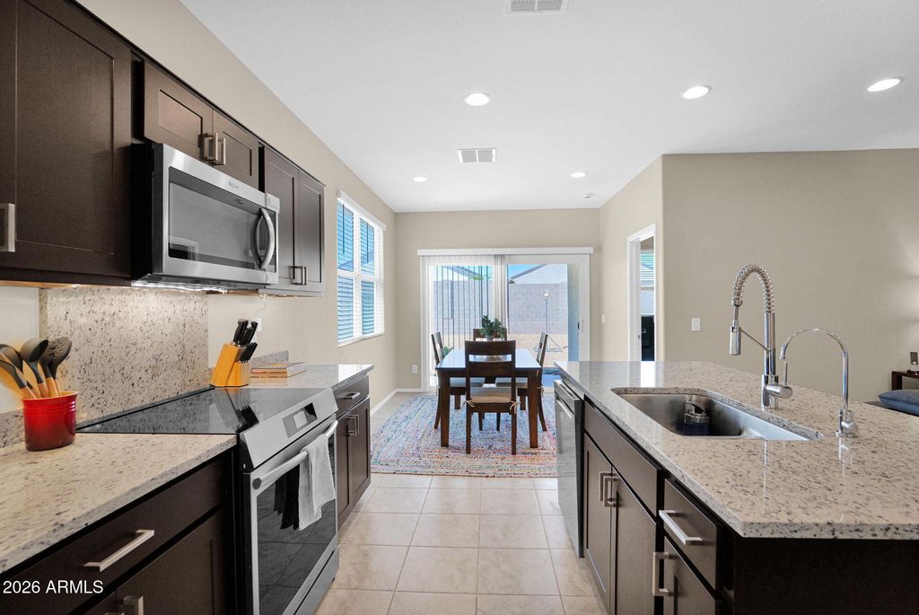 Photo of 1172 W Paradise Way, Casa Grande, AZ 85122 (MLS # 7015322)
