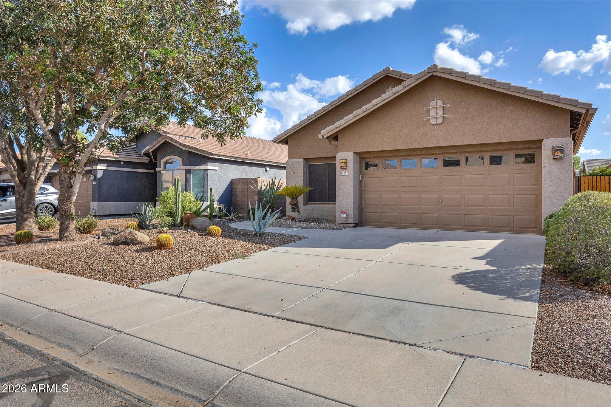 44087 W GRANITE Drive