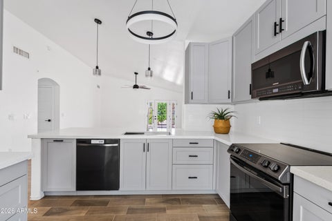 Photo of 6536 W Desert Hollow Drive, Phoenix, AZ 85083 (MLS # 7046680)