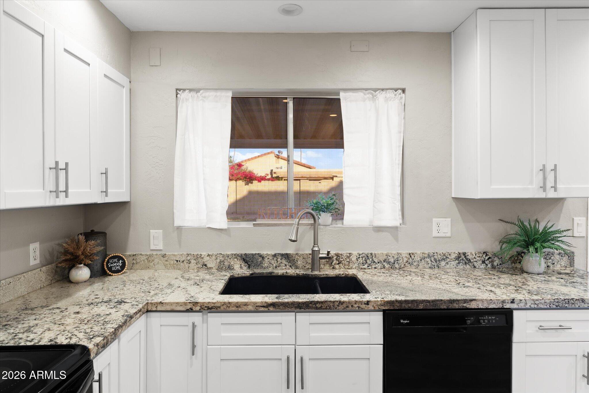 Silvergate 3, Unit 2 - Residential