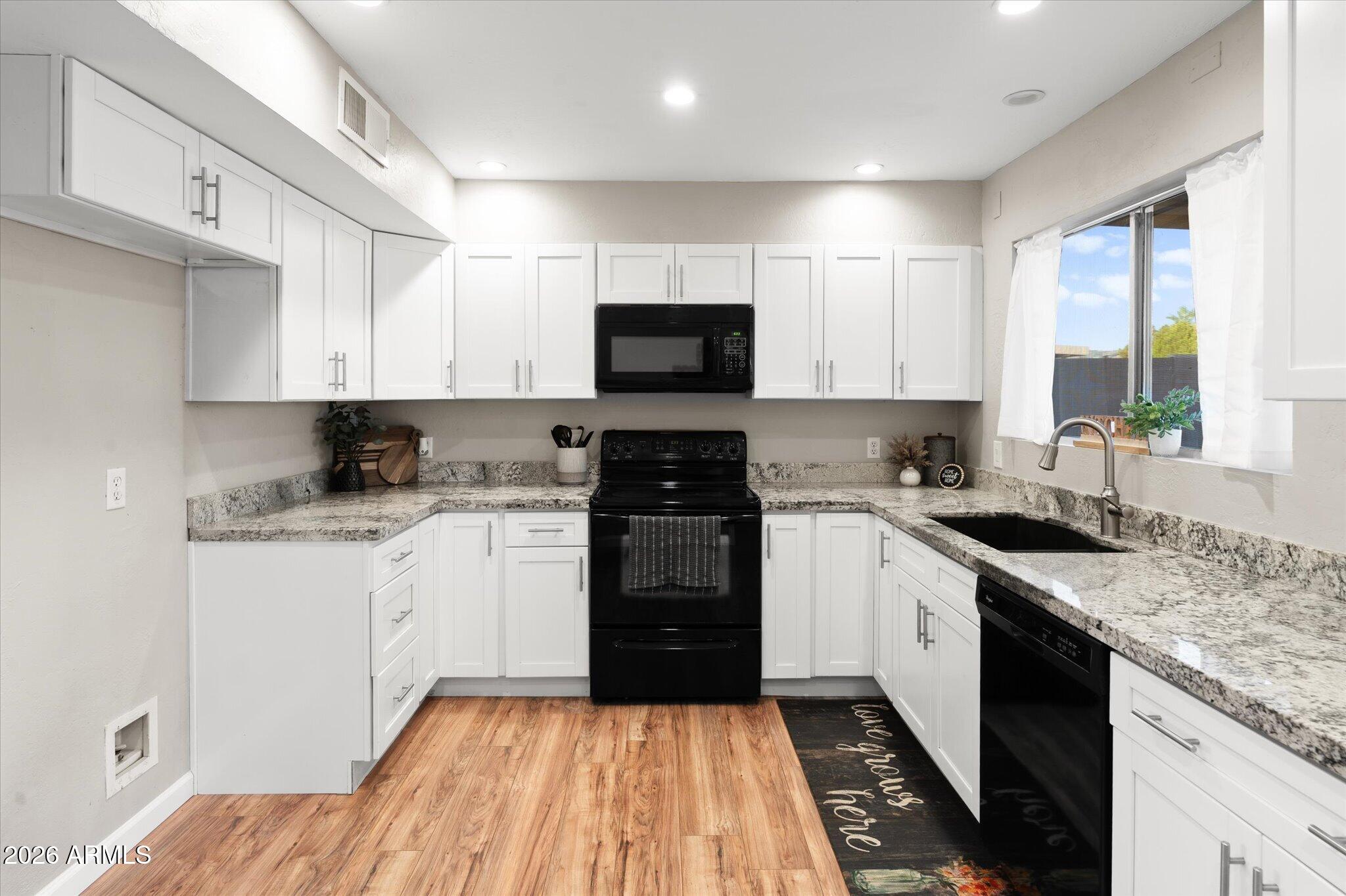 Silvergate 3, Unit 2 - Residential
