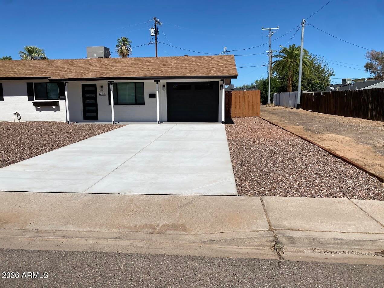 6526 E OSBORN Road