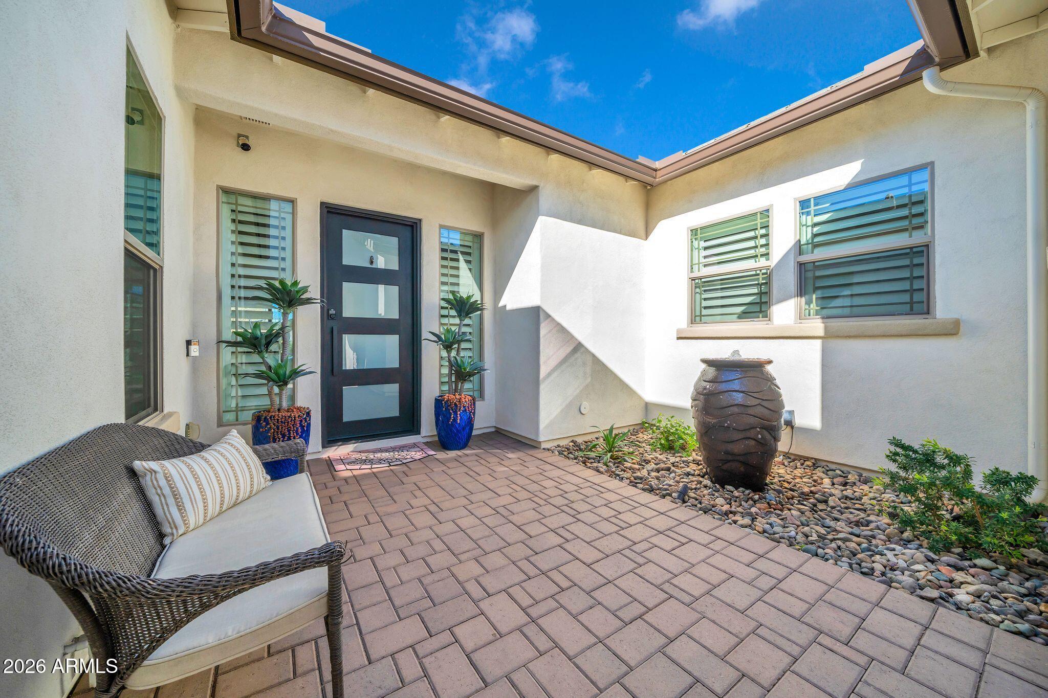 20732 W SAN JUAN Avenue